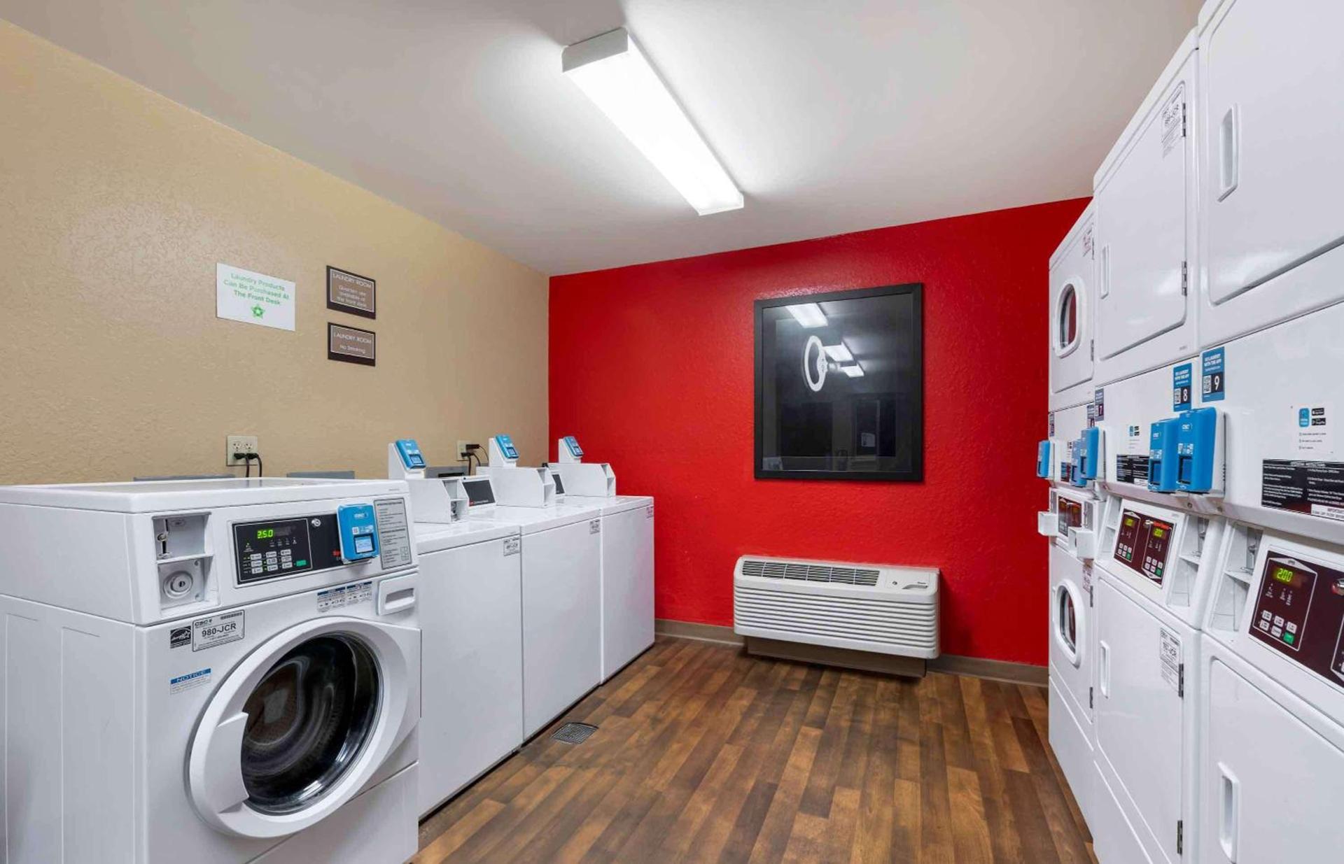 Extended Stay America Select Suites - Jacksonville - Lenoir Avenue East photo 37