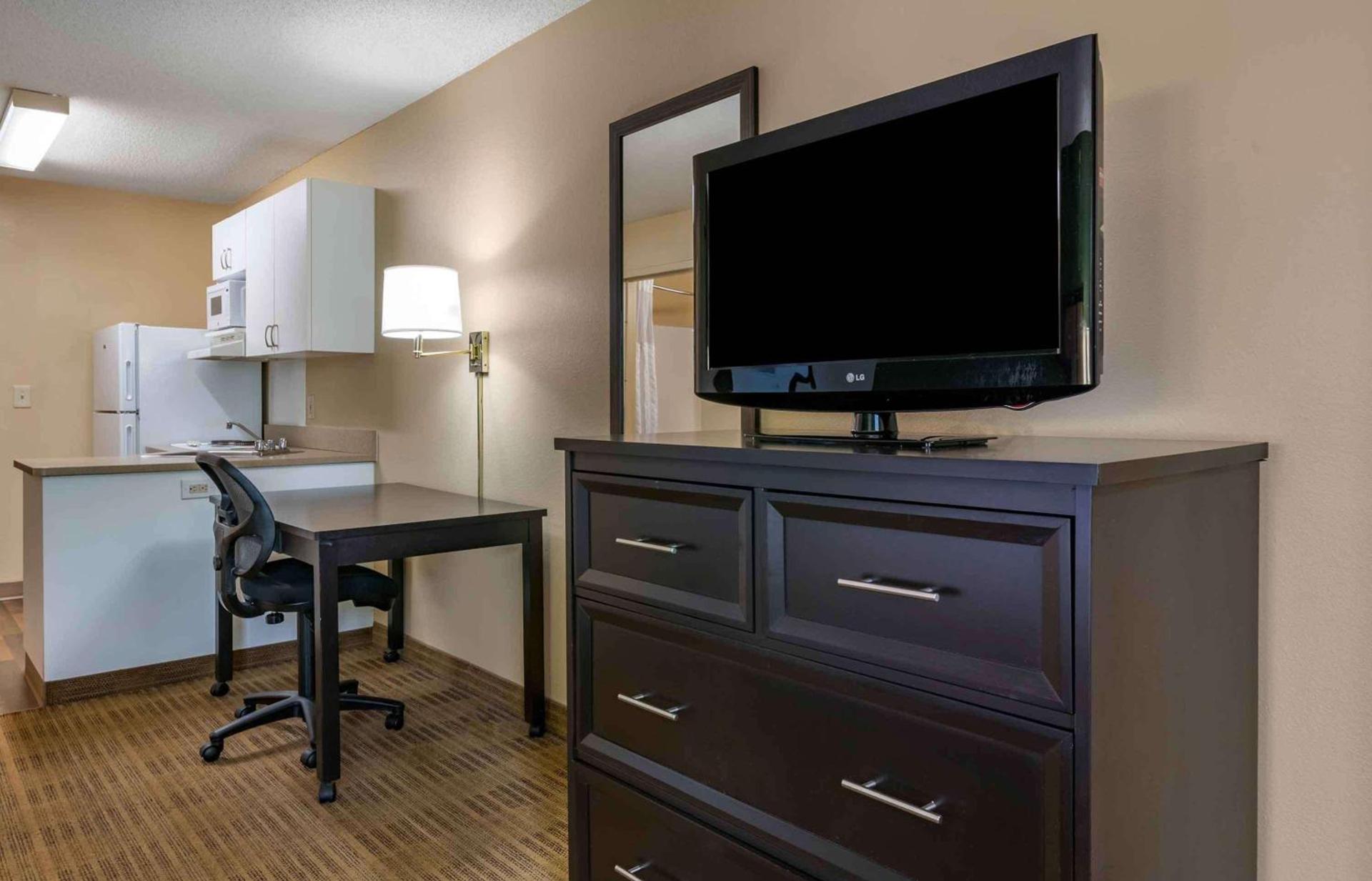 Extended Stay America Suites - Jacksonville - Riverwalk - Convention Center photo 12