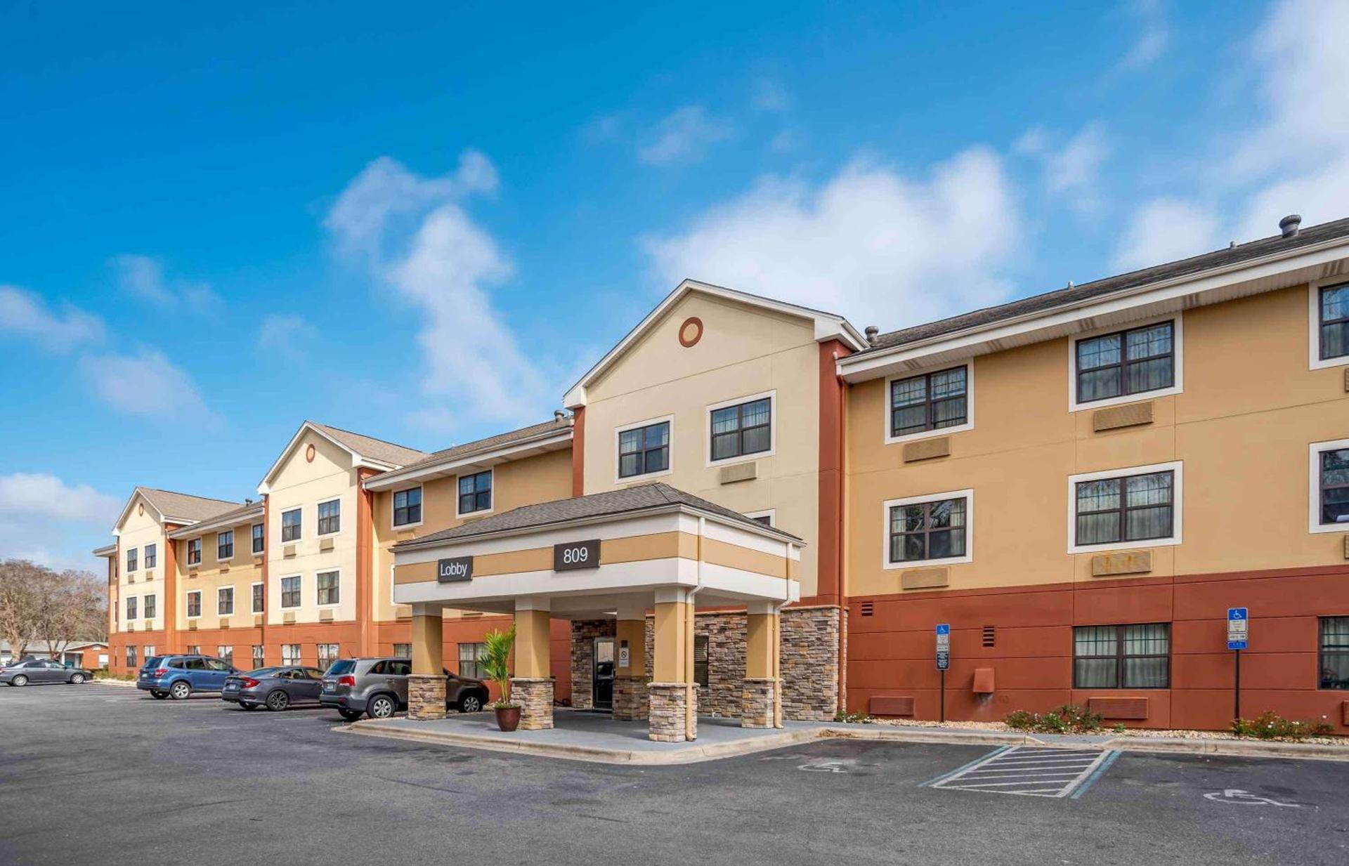 Extended Stay America Suites - Pensacola - University Mall photo 1