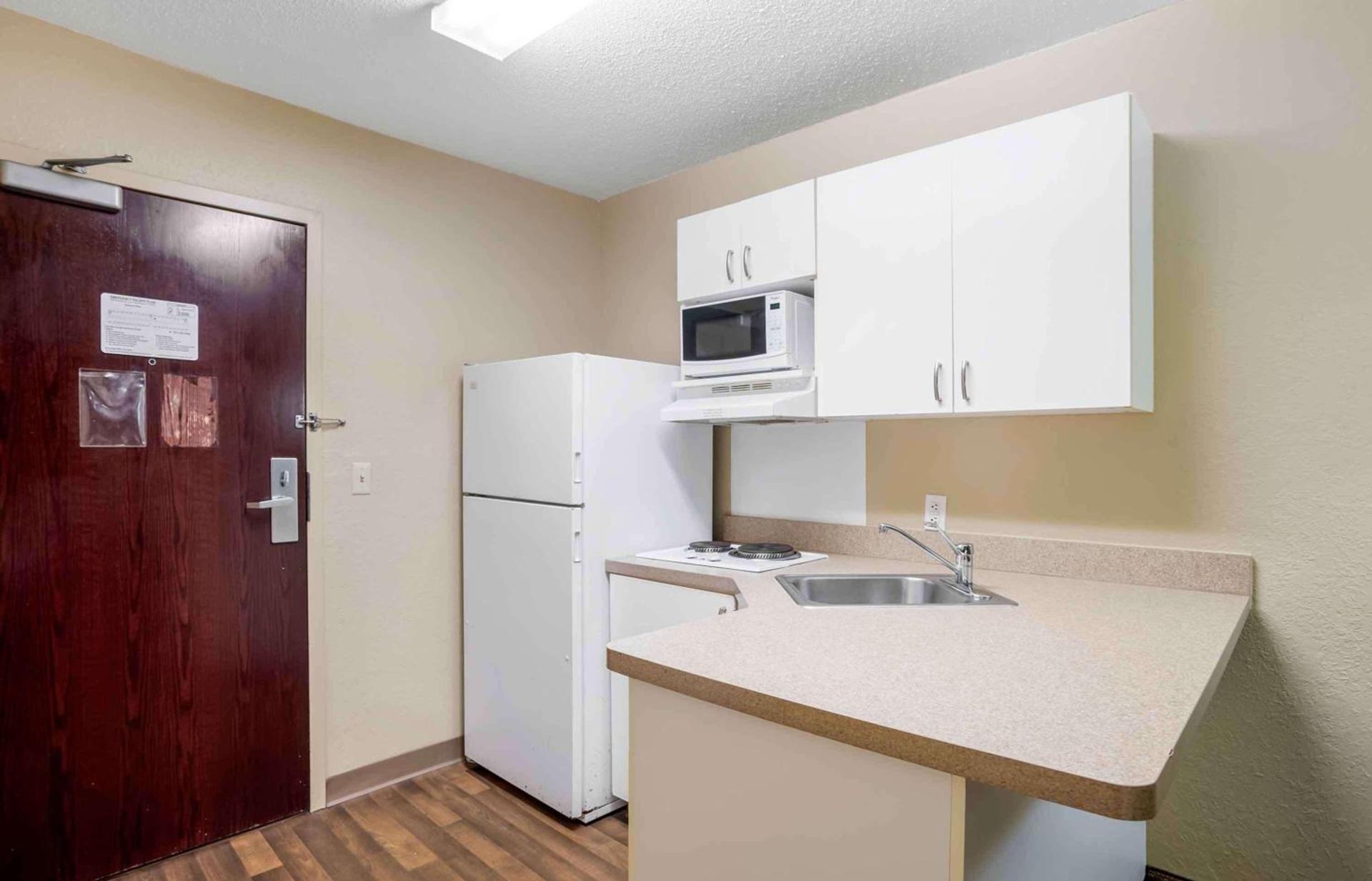 Extended Stay America Suites - Pensacola - University Mall photo 18