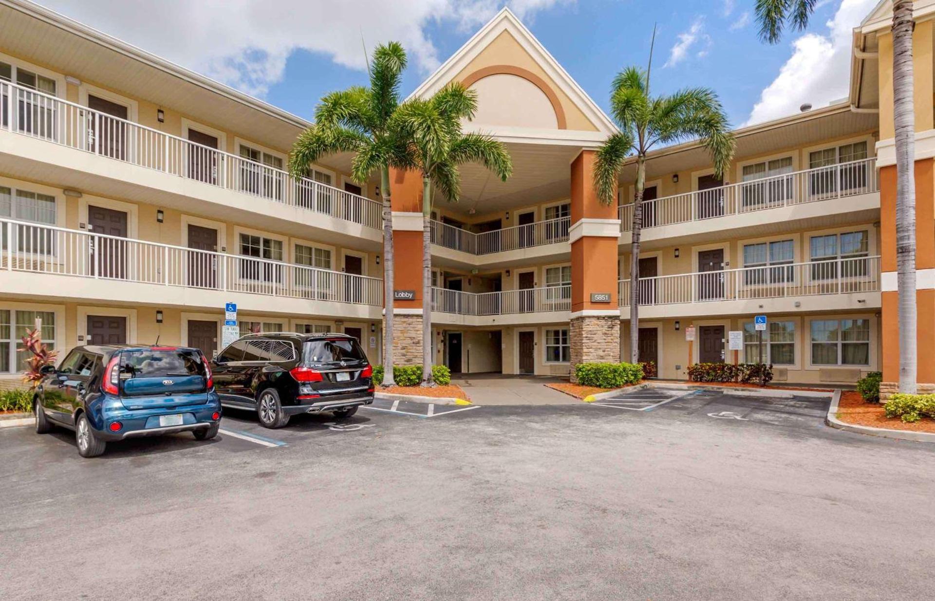 Extended Stay America Suites - Fort Lauderdale - Cypress Creek - Andrews Ave photo 3