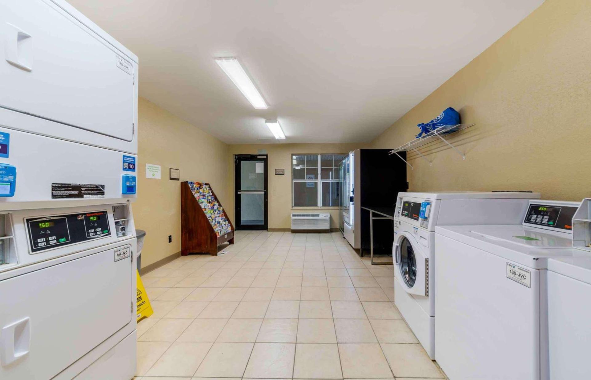 Extended Stay America Suites - Fort Lauderdale - Cypress Creek - Andrews Ave photo 26