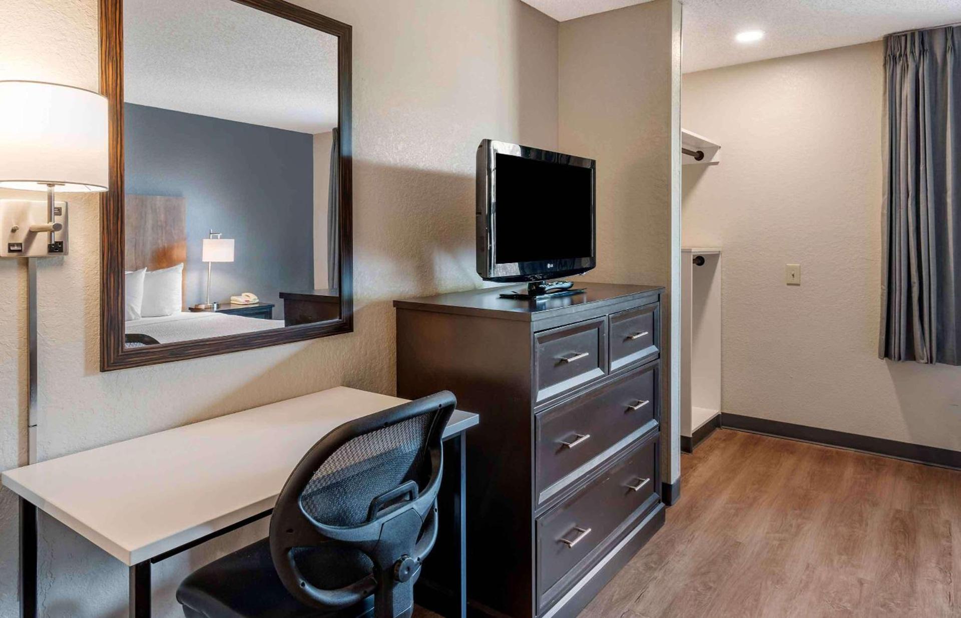 Extended Stay America Suites - Fort Lauderdale - Plantation photo 26