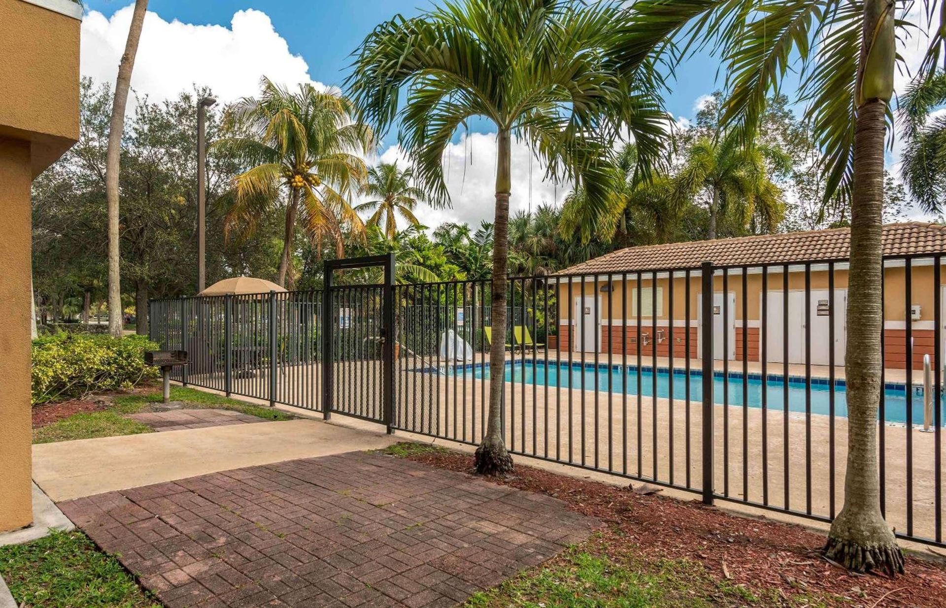 Extended Stay America Suites - Fort Lauderdale - Plantation photo 3