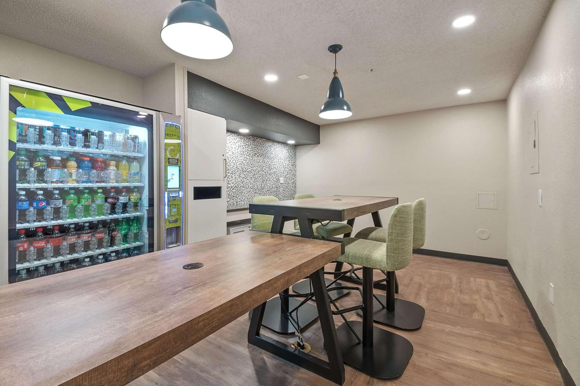 Extended Stay America Suites - Miami - Airport - Blue Lagoon photo 5