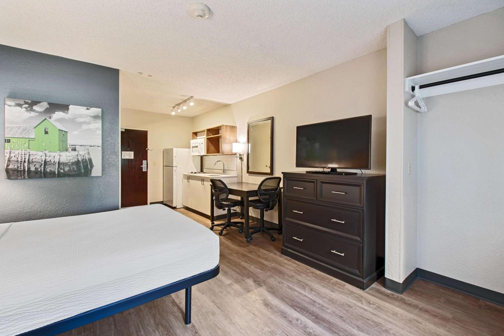 Extended Stay America Suites - Miami - Airport - Doral photo 11