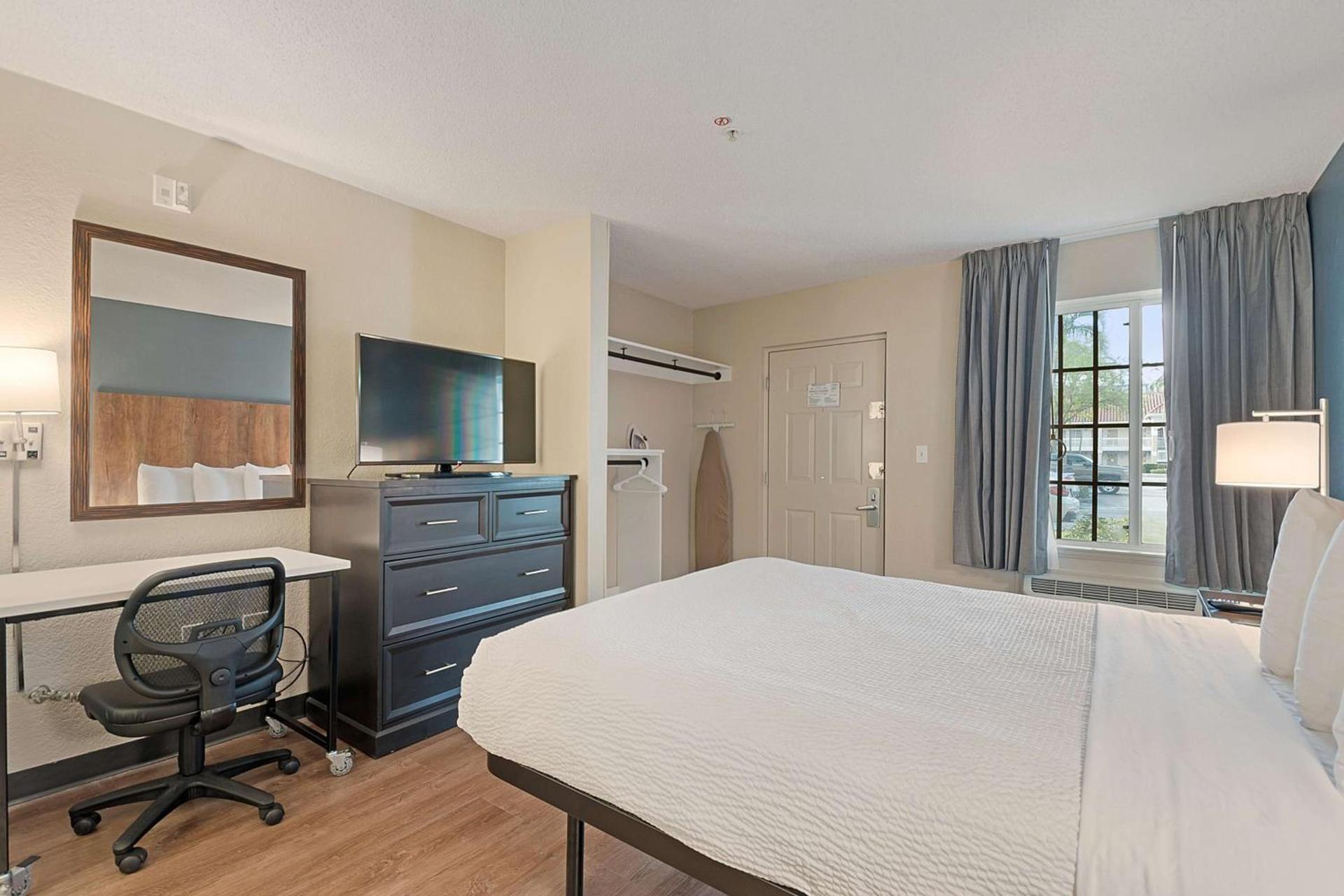 Extended Stay America Suites - Miami - Airport - Blue Lagoon photo 20
