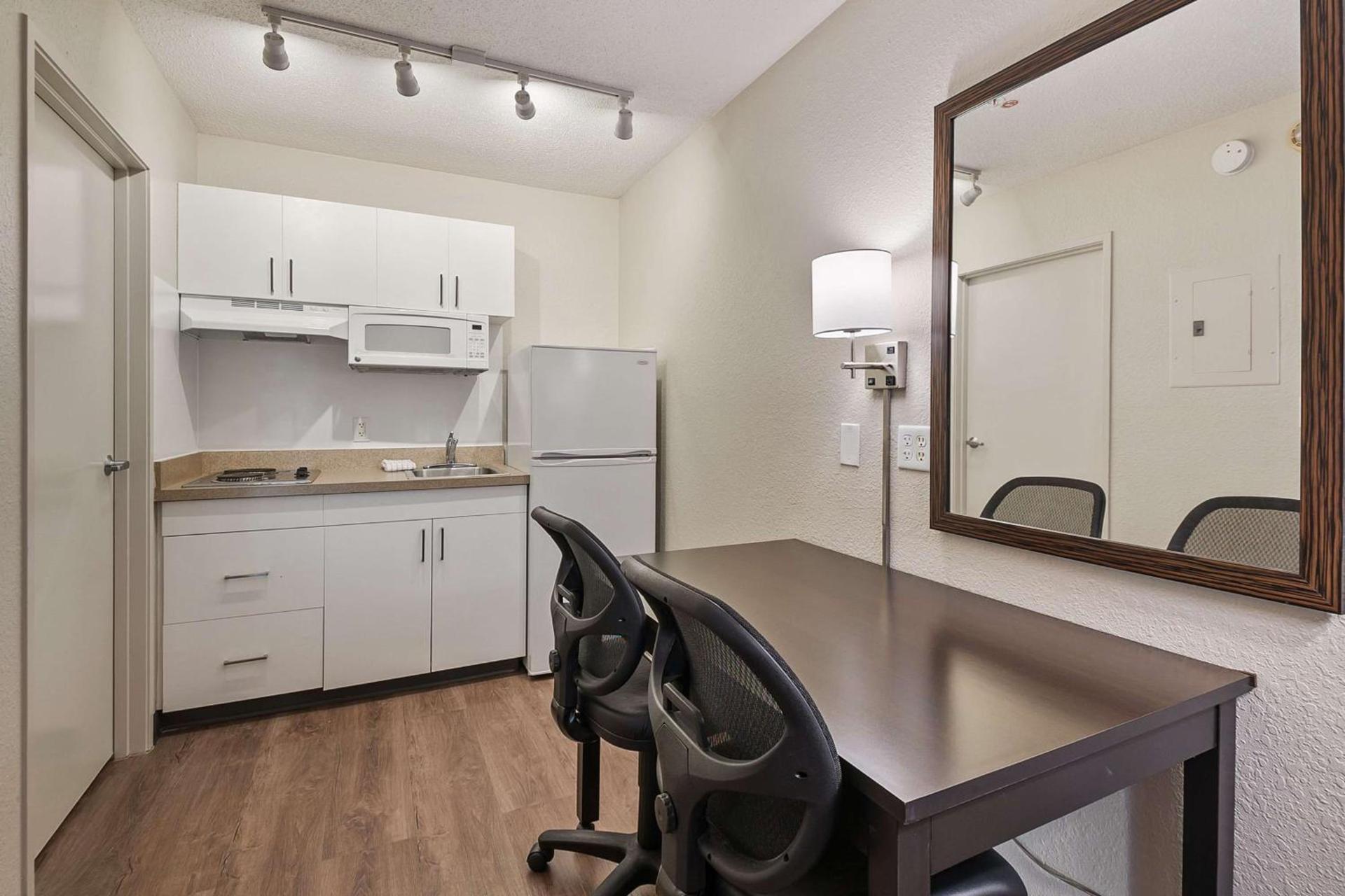 Extended Stay America Suites - Miami - Airport - Blue Lagoon photo 28