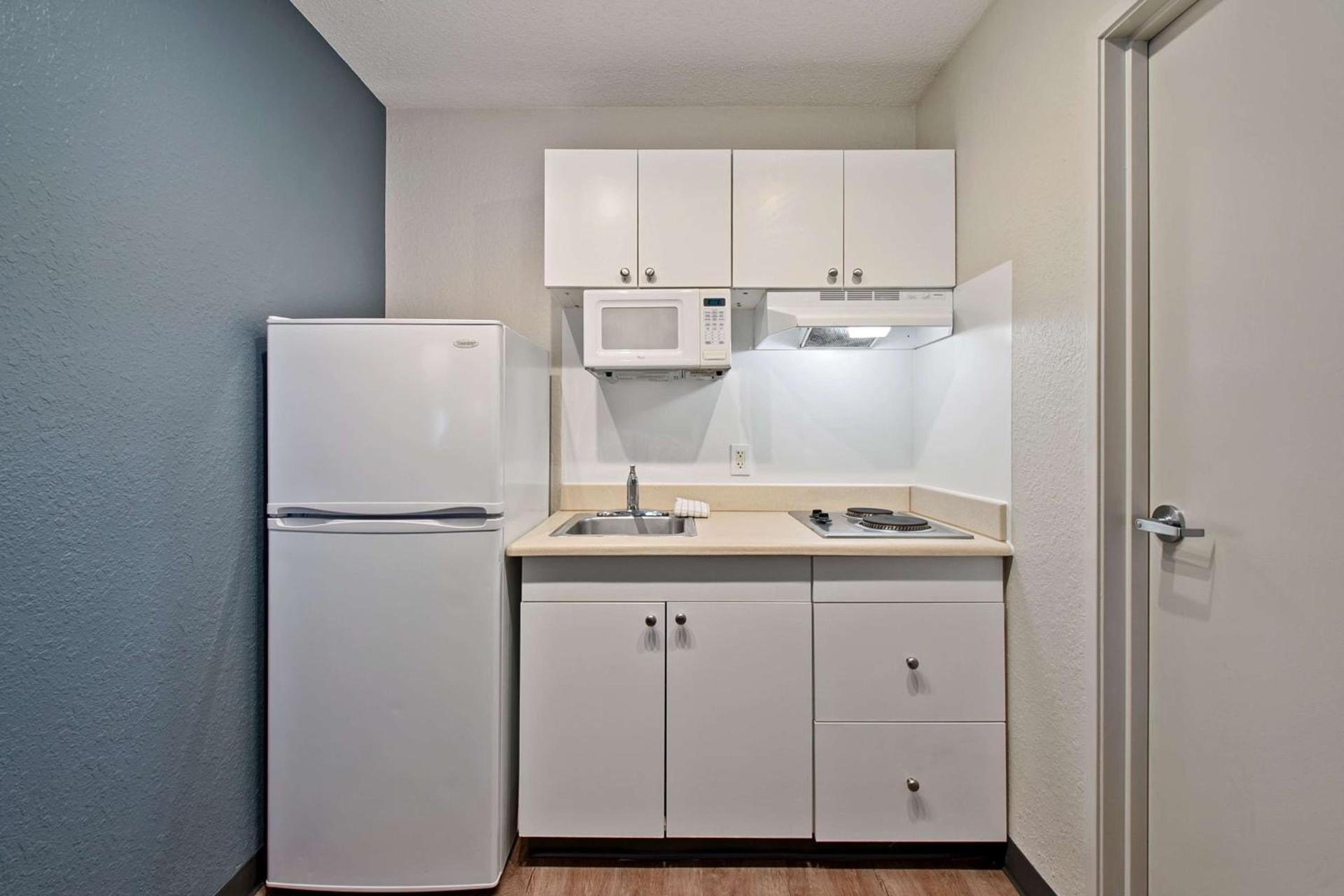 Extended Stay America Suites - Miami - Airport - Blue Lagoon photo 35
