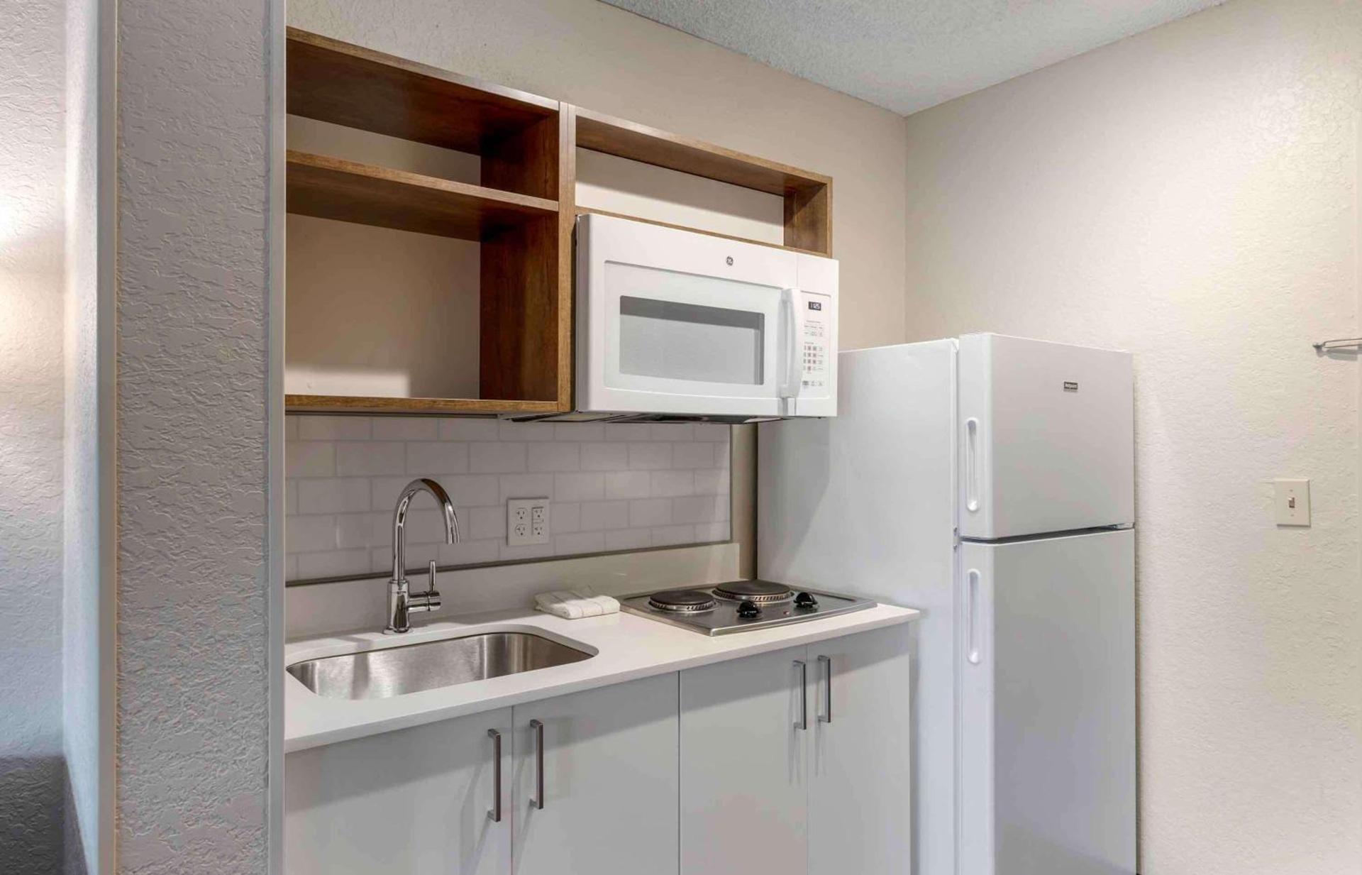 Extended Stay America Premier Suites - Miami - Airport - Doral - 87th Avenue South photo 17