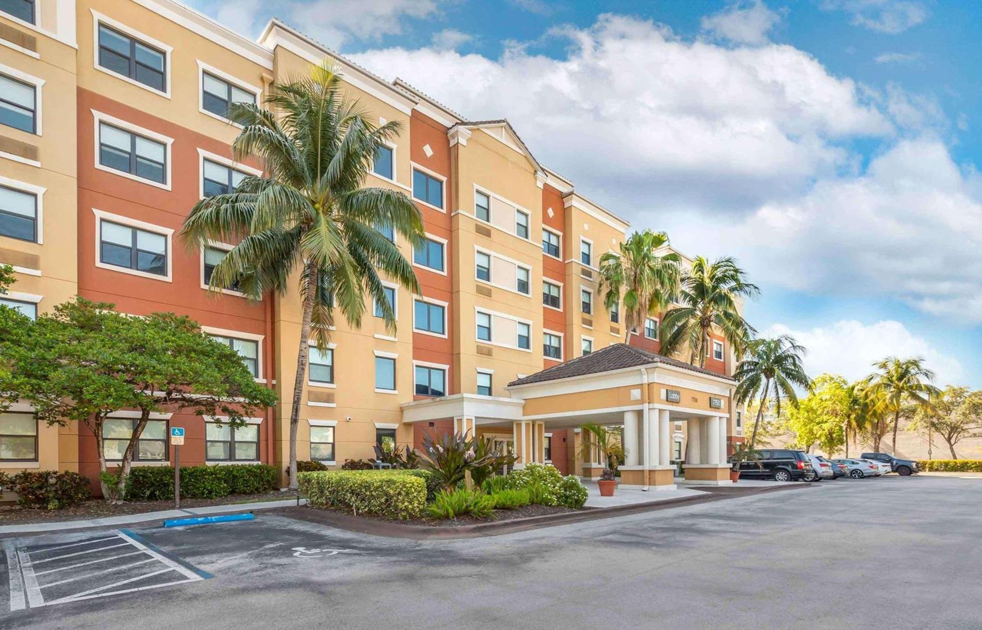 Extended Stay America Premier Suites - Miami - Airport - Doral - 25th Street photo 1