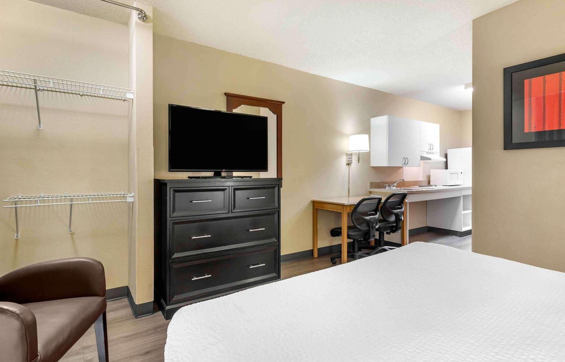Extended Stay America Suites - Boston - Braintree photo 17