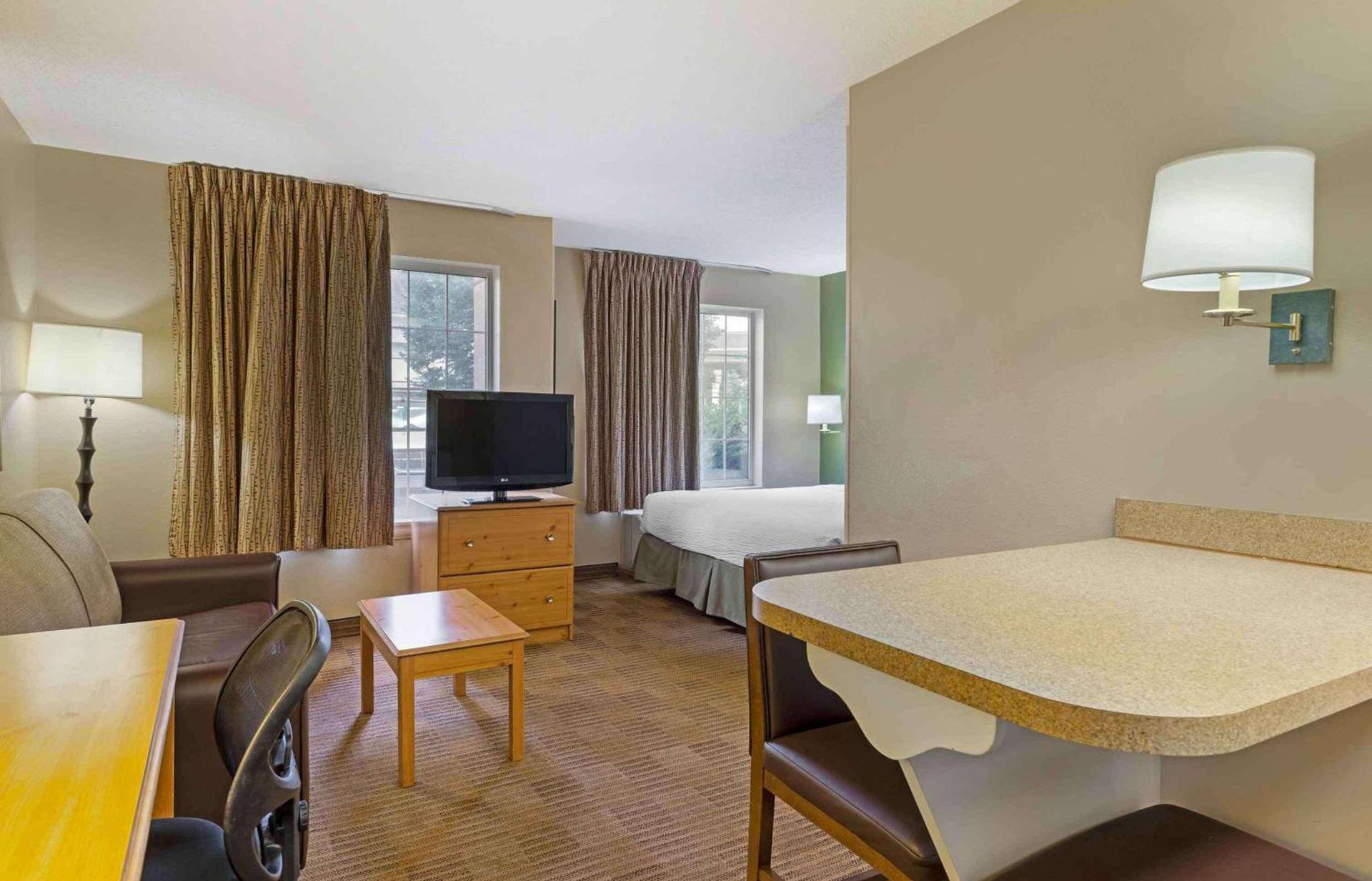 Extended Stay America Suites - Boston - Marlborough photo 32