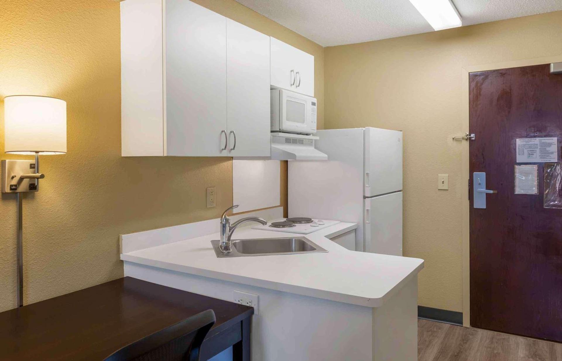 Extended Stay America Suites - Boston - Tewksbury photo 13