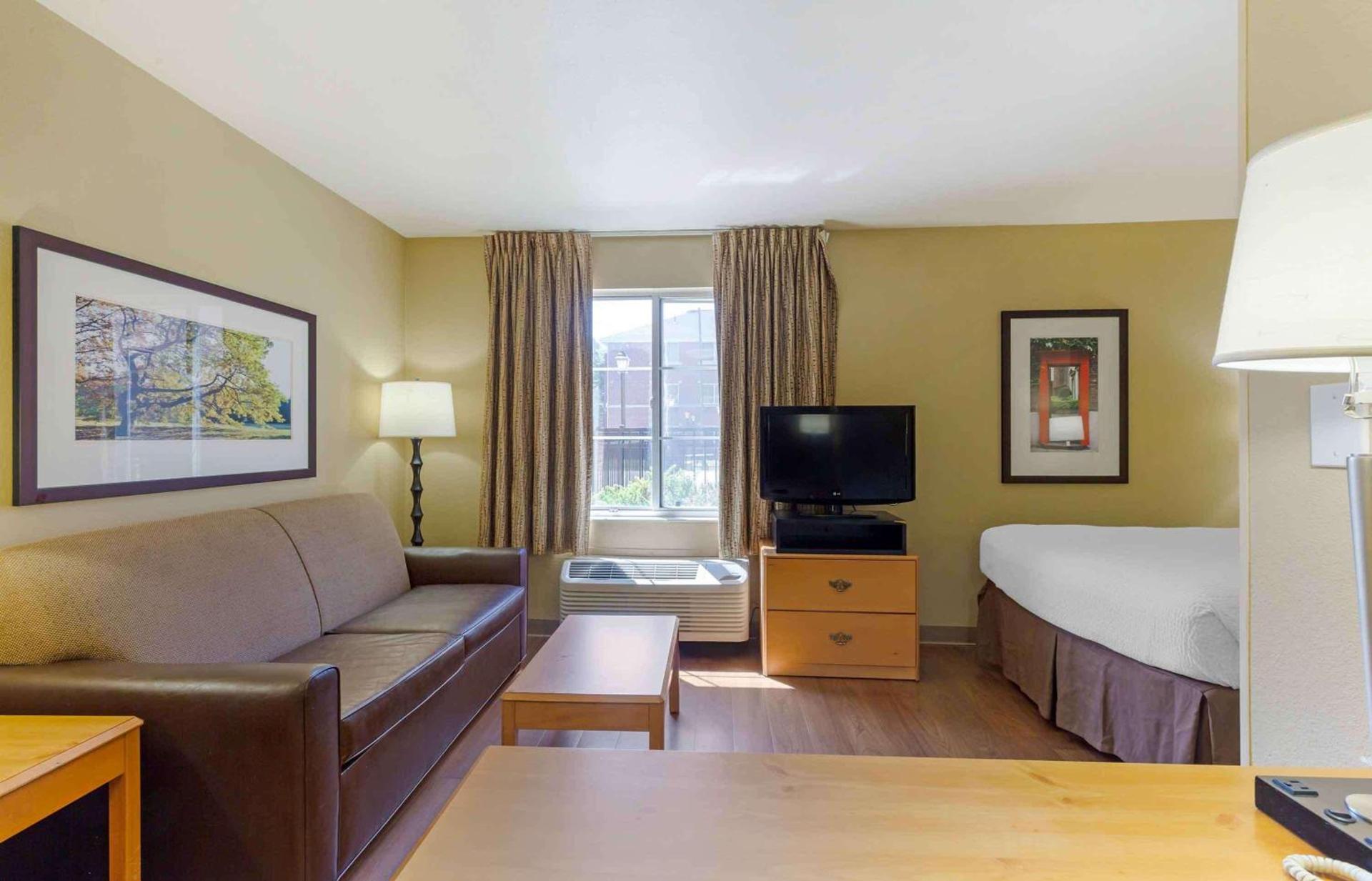 Extended Stay America Suites - Boston - Woburn photo 13