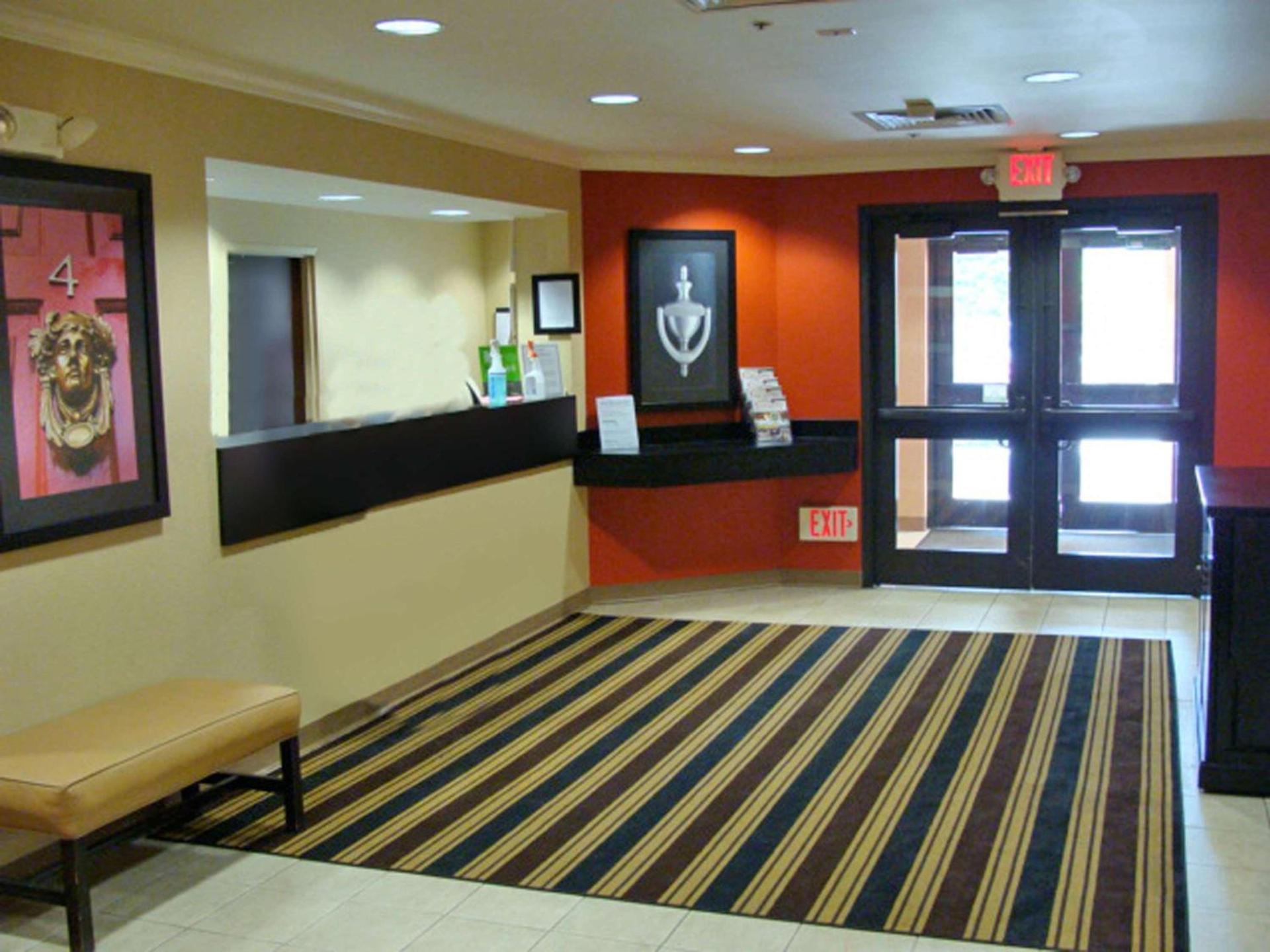 Extended Stay America Suites - Elizabeth - Newark Airport photo 3
