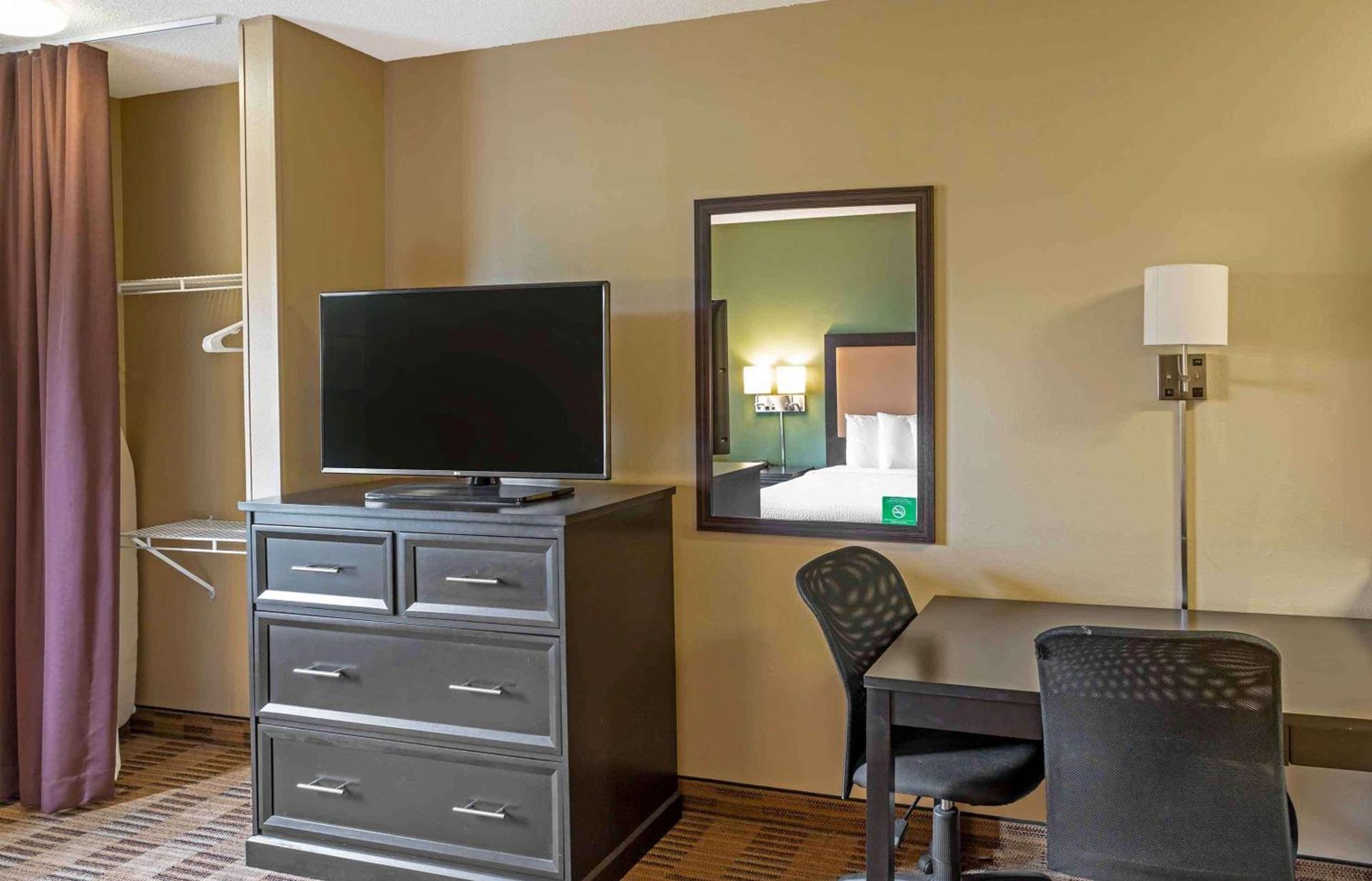 Extended Stay America Suites - Meadowlands - Rutherford photo 10