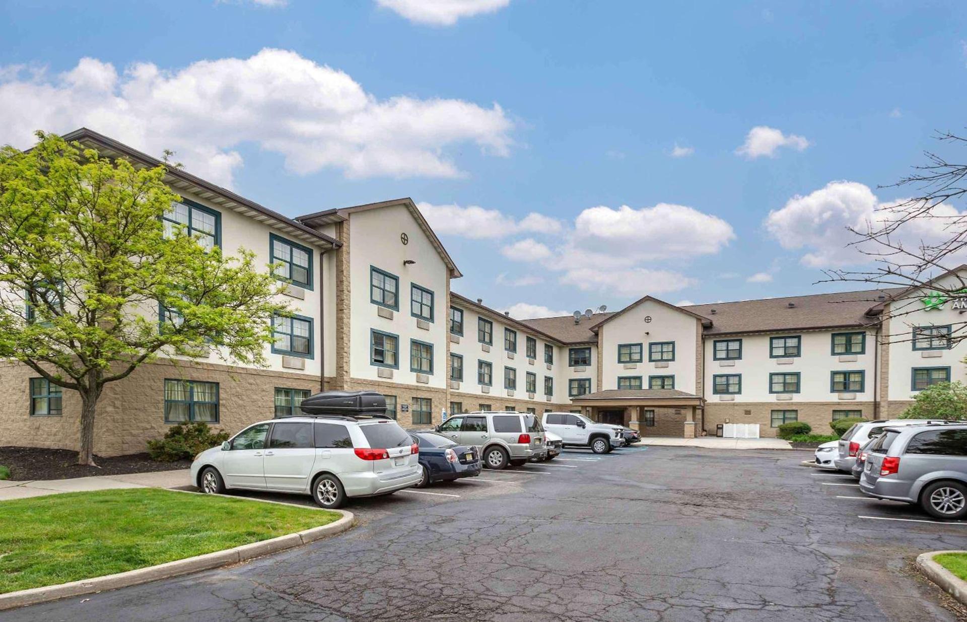 Extended Stay America Suites - Edison - Raritan Center photo 2