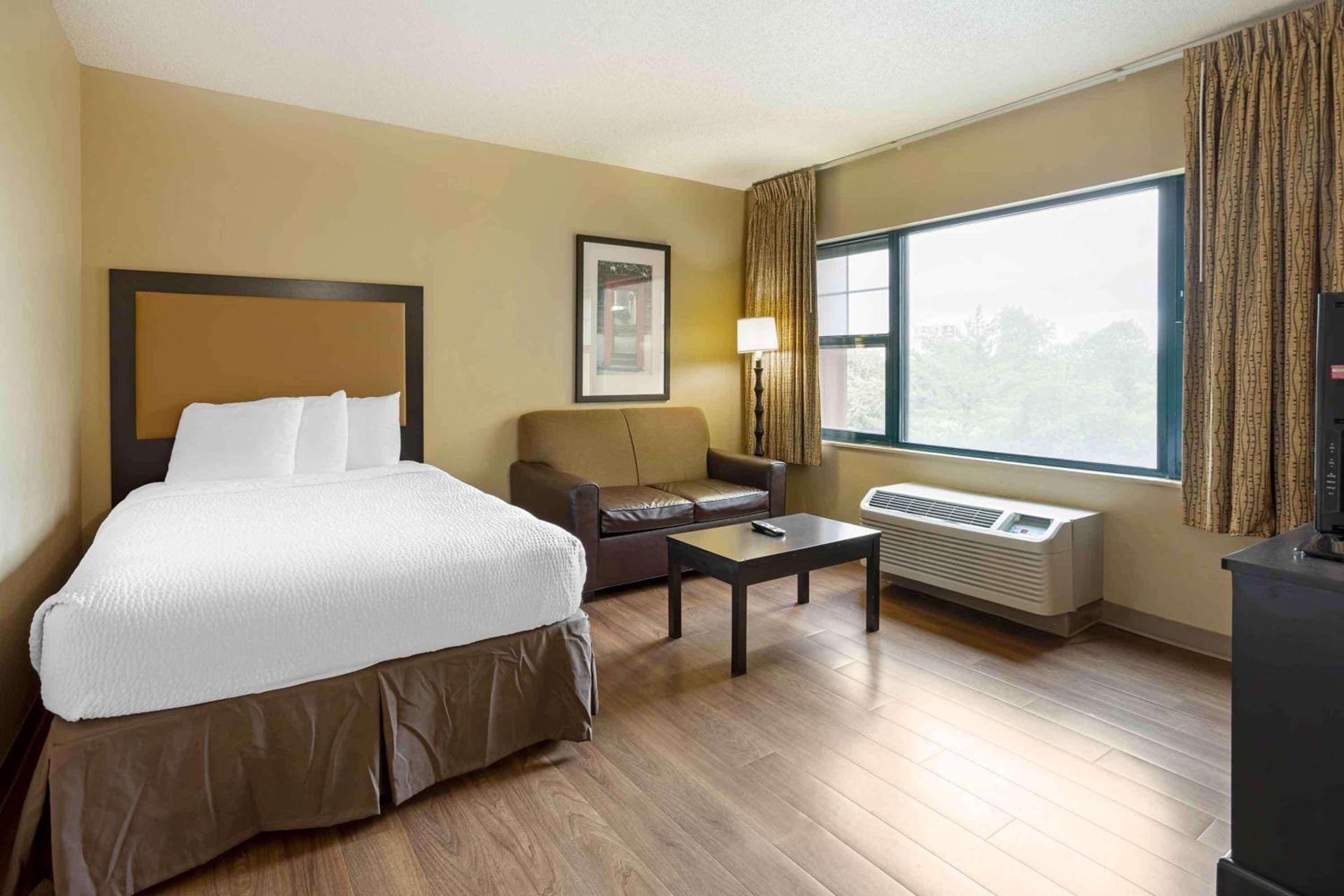 Extended Stay America Suites - Meadowlands - Rutherford photo 18