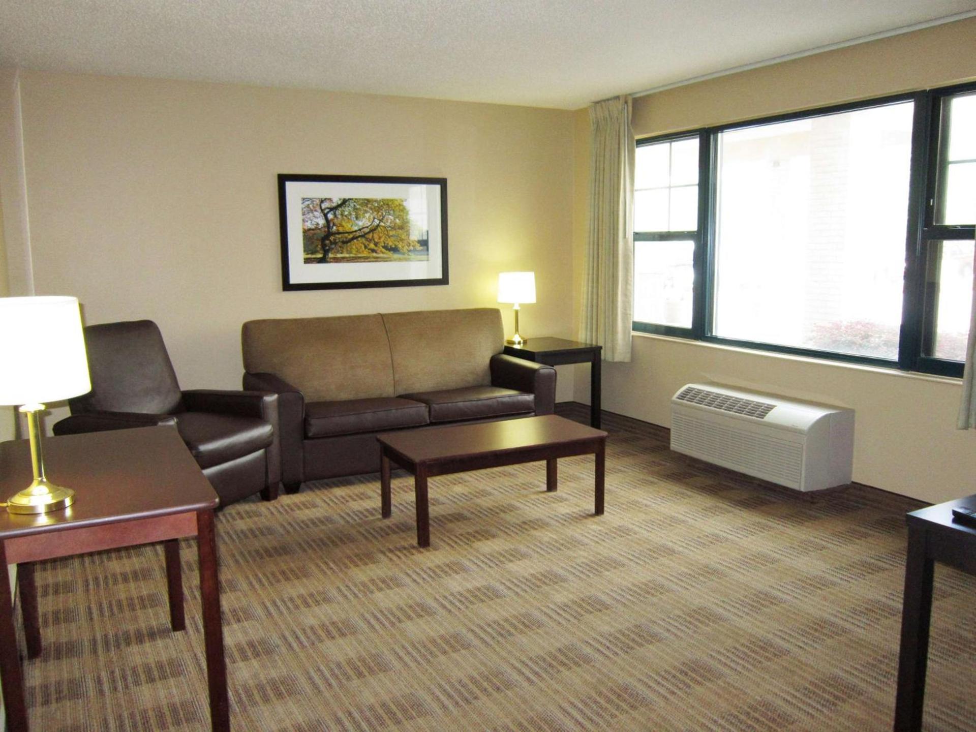 Extended Stay America Suites - Somerset - Franklin photo 25