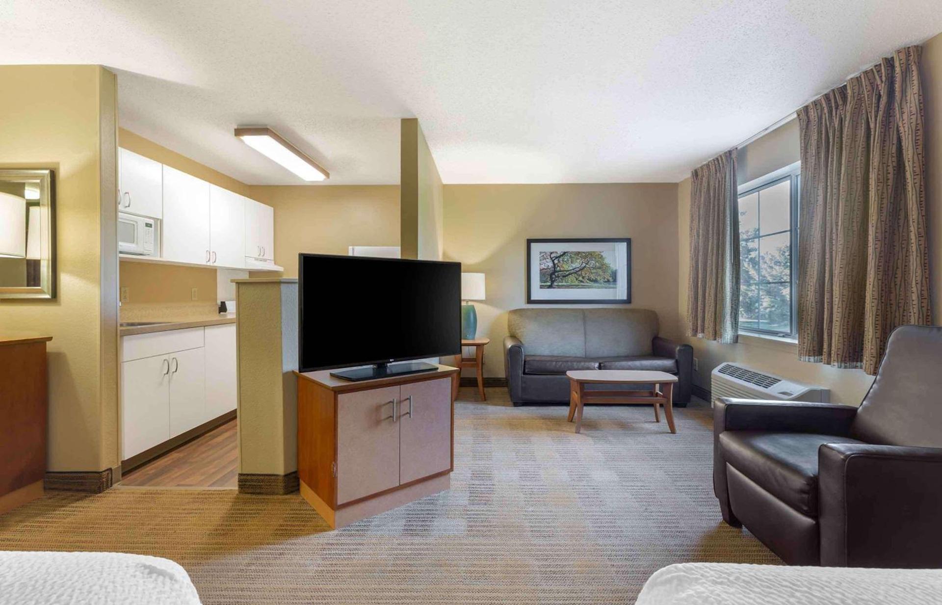 Extended Stay America Suites - Hartford - Farmington photo 27