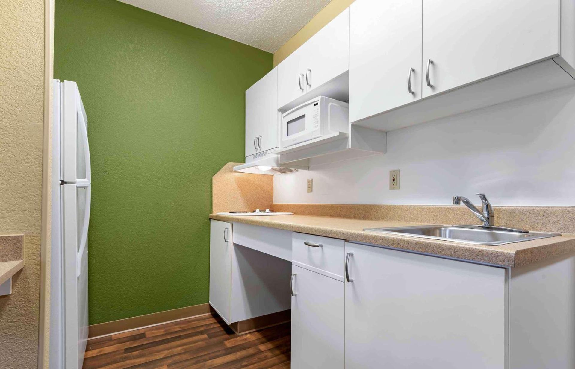 Studio 6 Extended Stay Rochester Greece NY photo 17