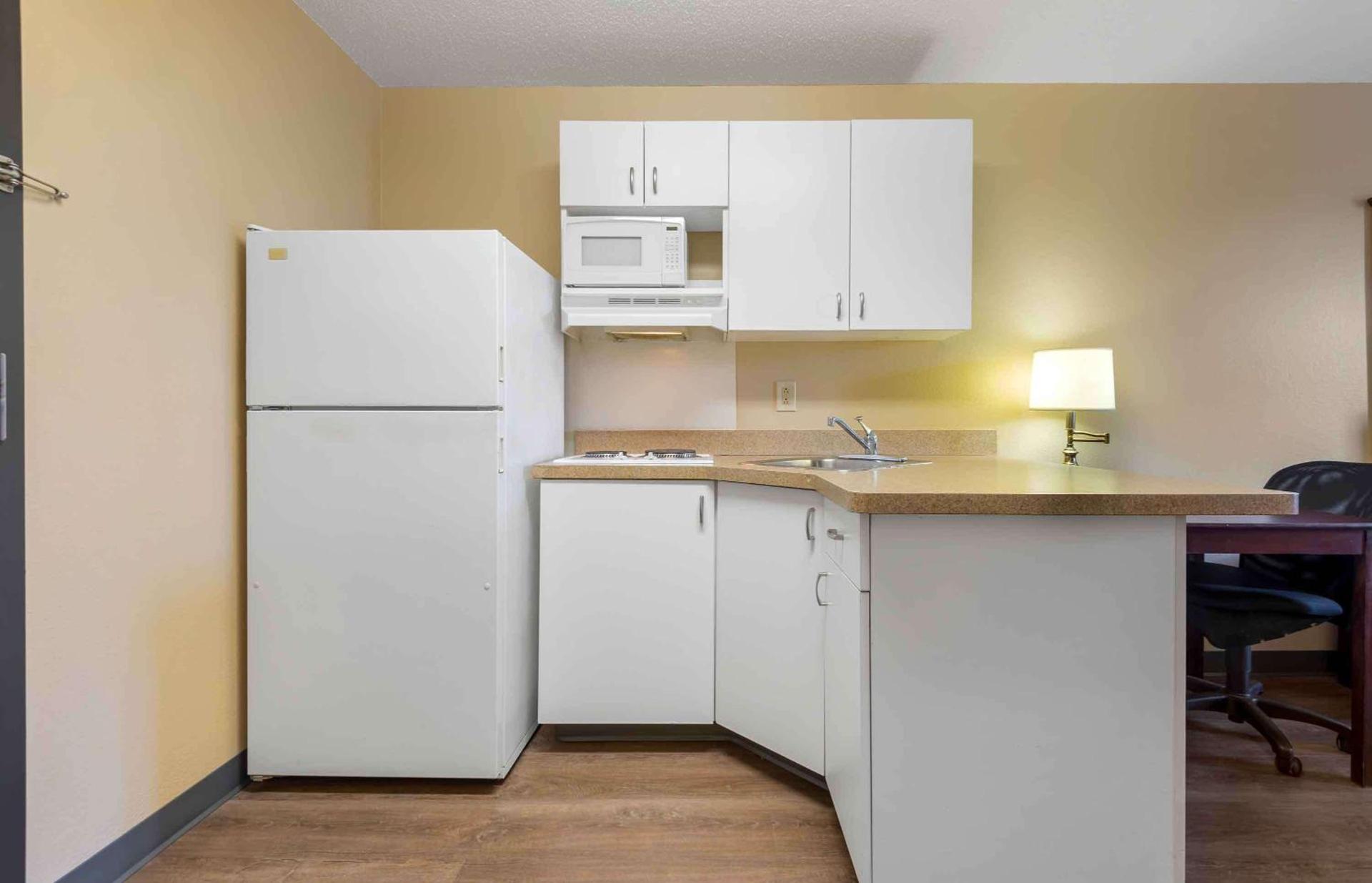 Studio 6 Corporate Extended Stay Buffalo Amherst NY photo 17