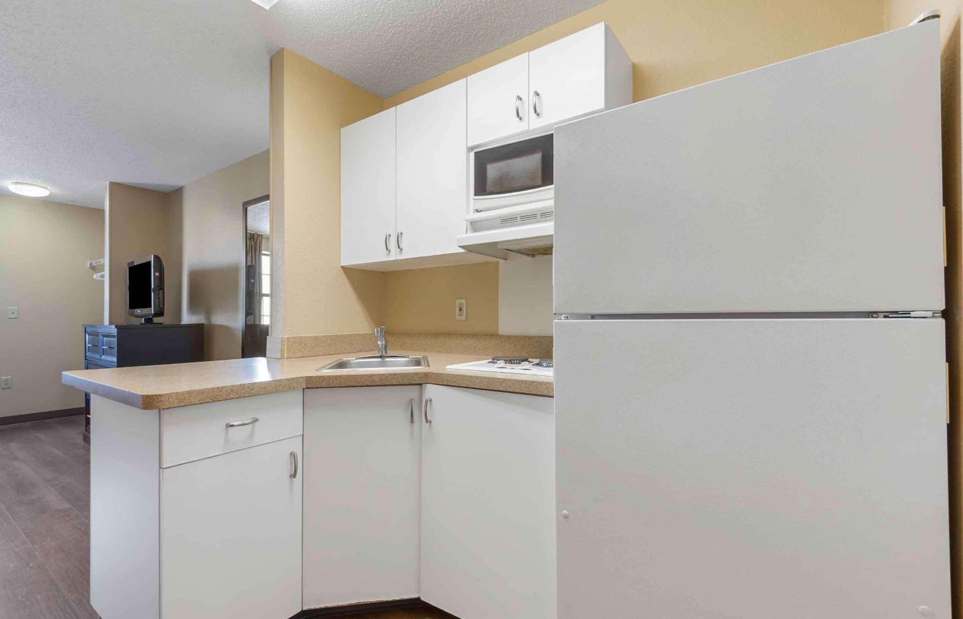 Studio 6 Corporate Extended Stay Buffalo Amherst NY photo 22