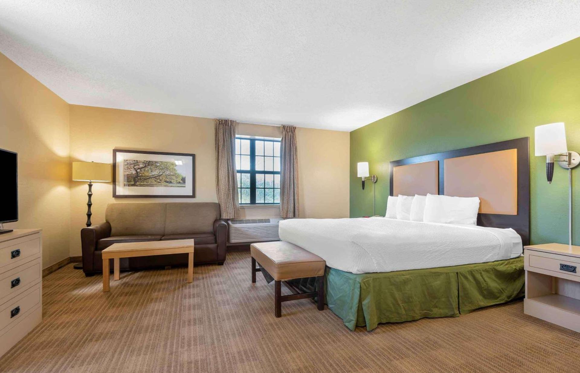 Studio 6 Corporate Extended Stay Buffalo Amherst NY photo 24