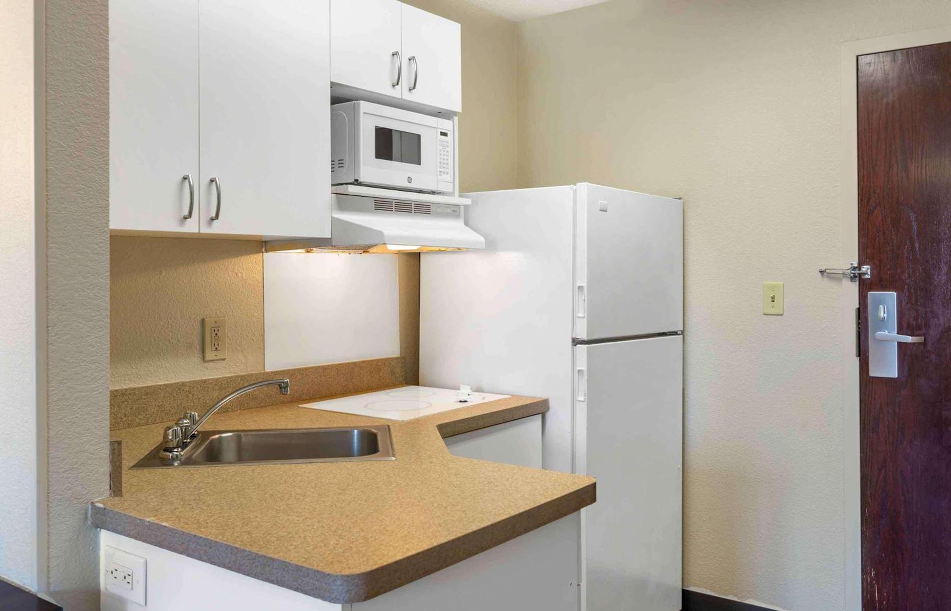 Extended Stay America Suites - Providence - Warwick photo 14