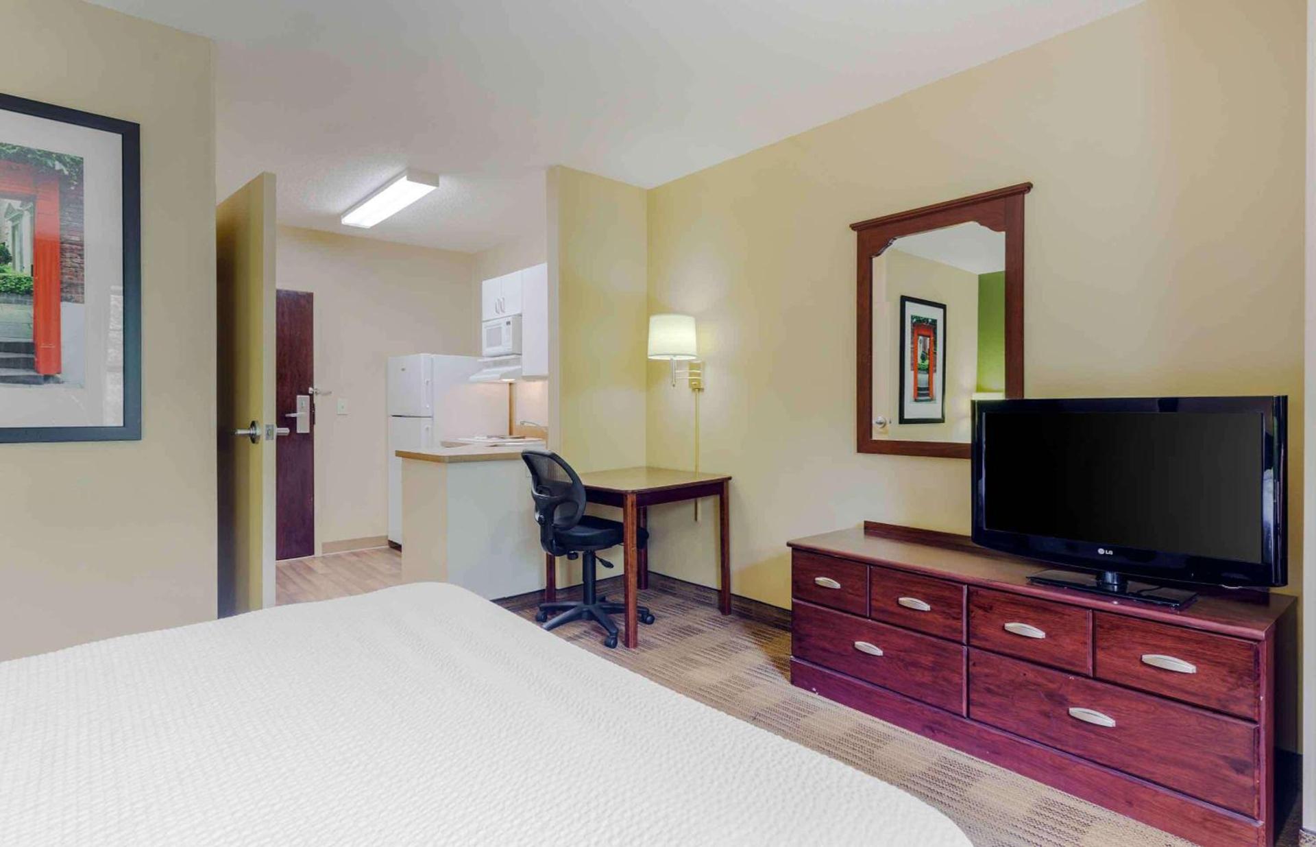 Extended Stay America - Providence - West Warwick photo 11