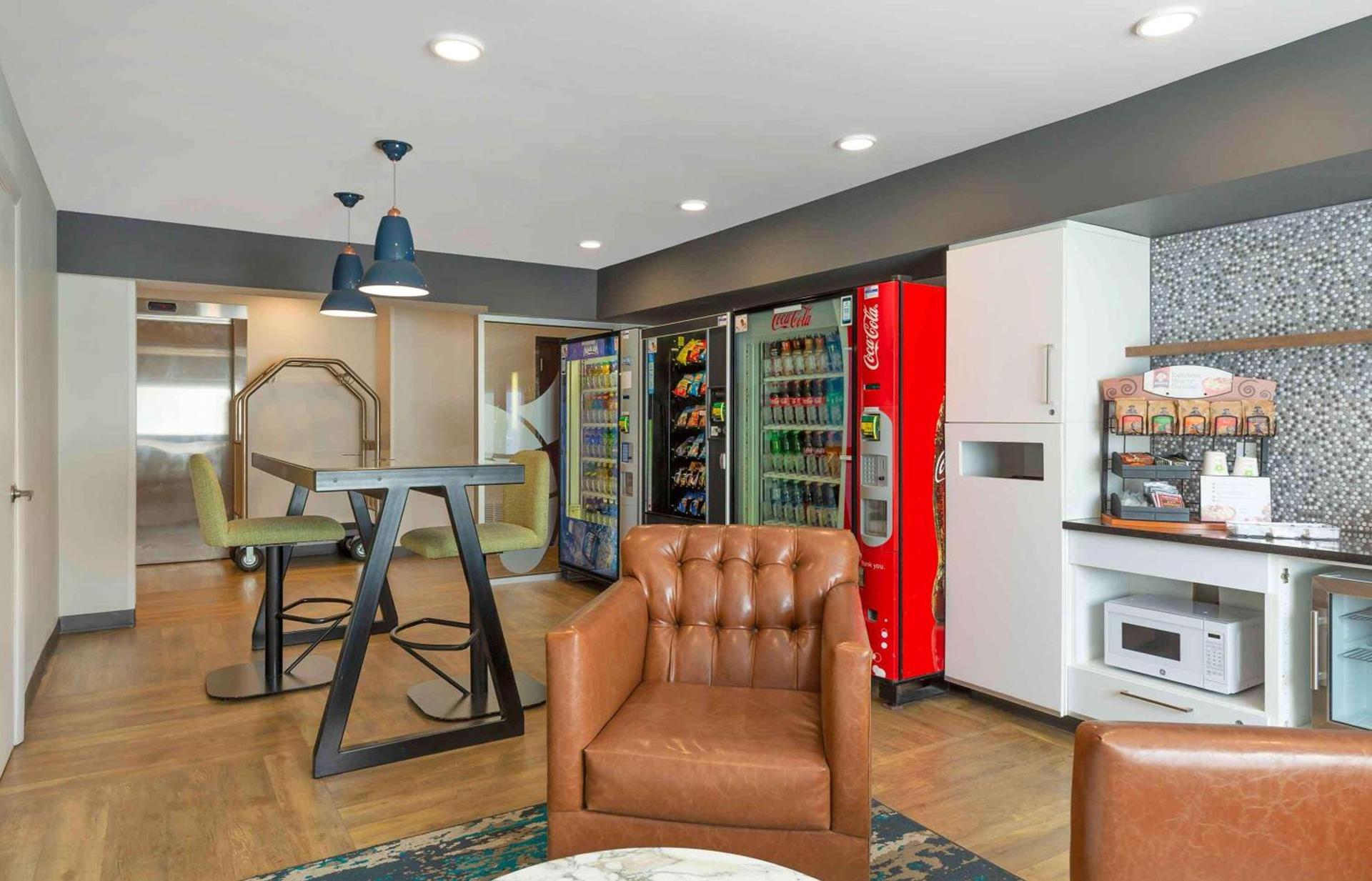Extended Stay America Premier Suites - Providence - East Providence photo 5