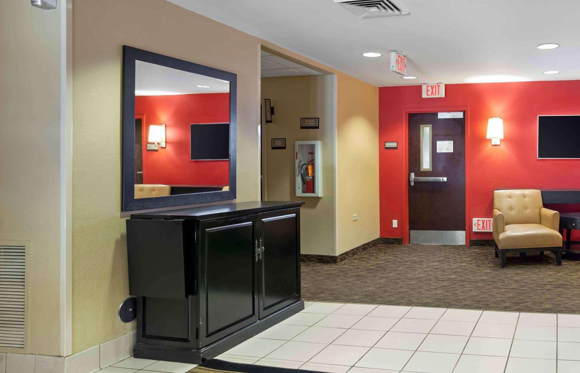 Extended Stay America Suites - Frederick - Westview Dr photo 7
