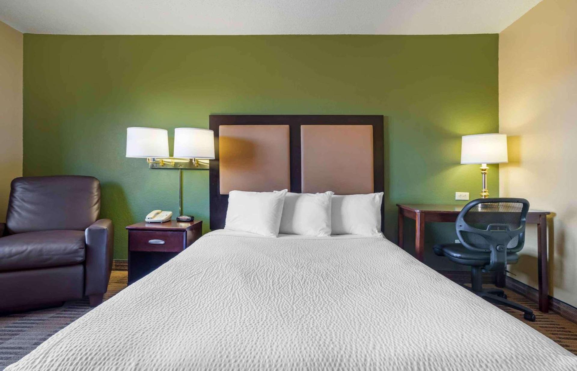 Extended Stay America Suites - Frederick - Westview Dr photo 8