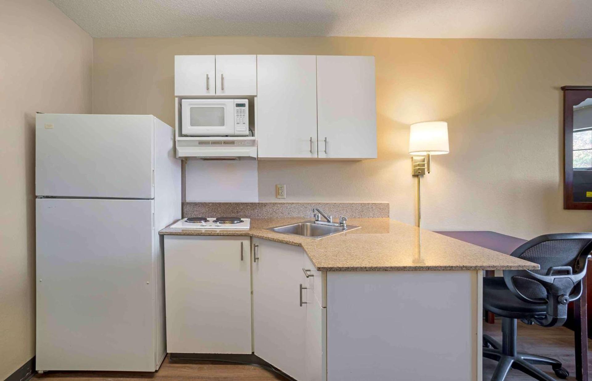 Extended Stay America Suites - Frederick - Westview Dr photo 14