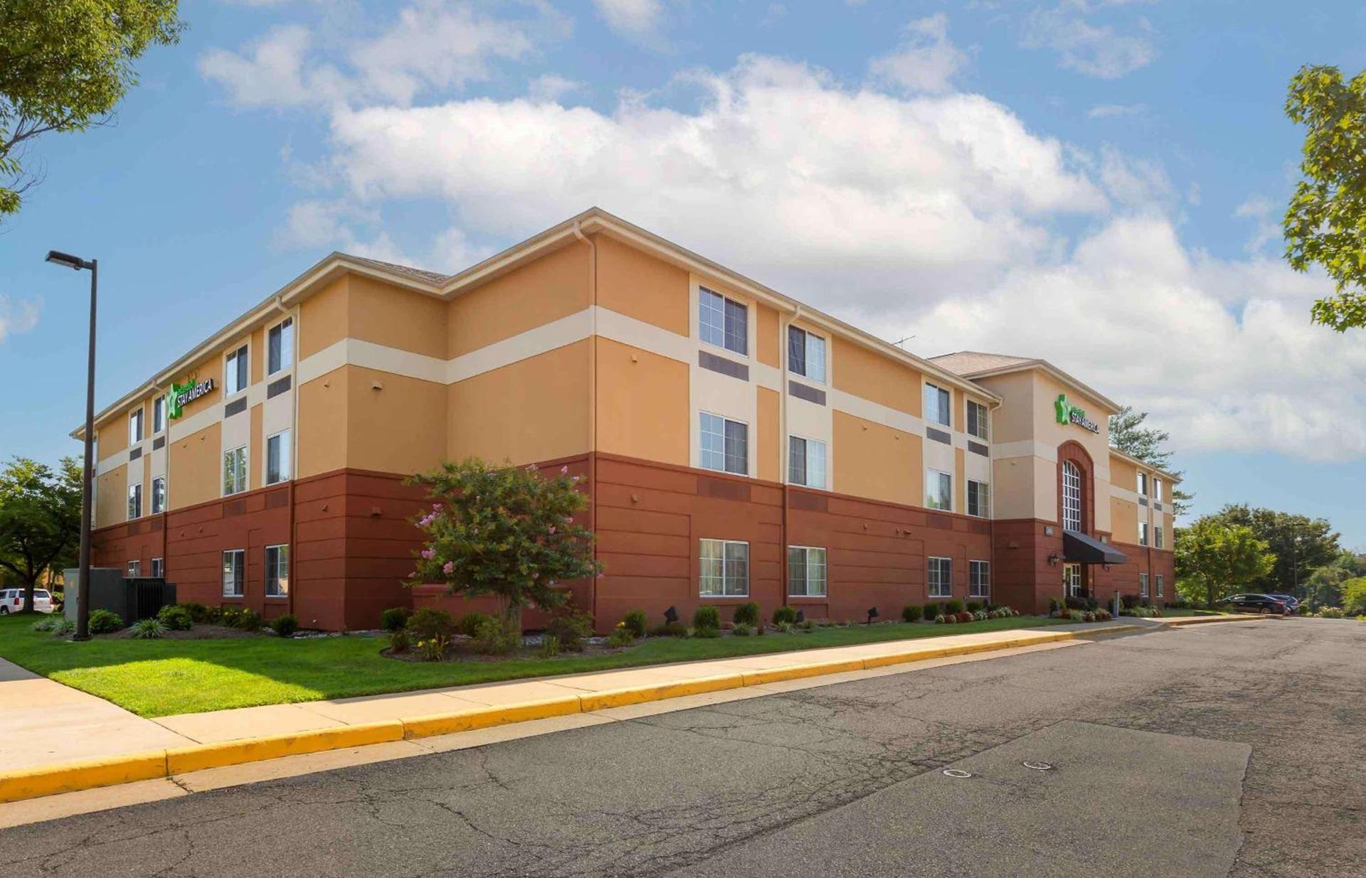 MainStay Suites Washington Dulles Airport photo 3