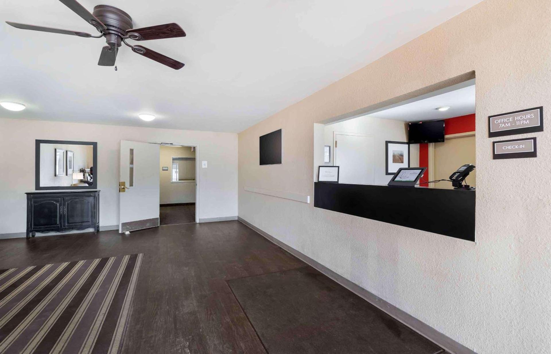 Extended Stay America Select Suites - Des Moines - West Des Moines photo 8