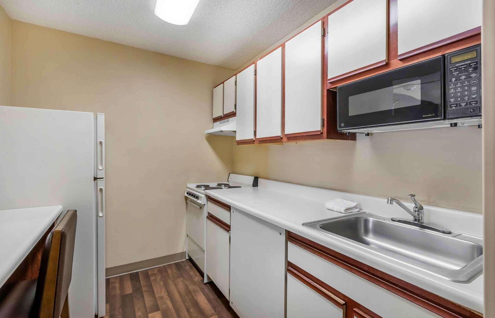 Extended Stay America Select Suites - Des Moines - West Des Moines photo 12