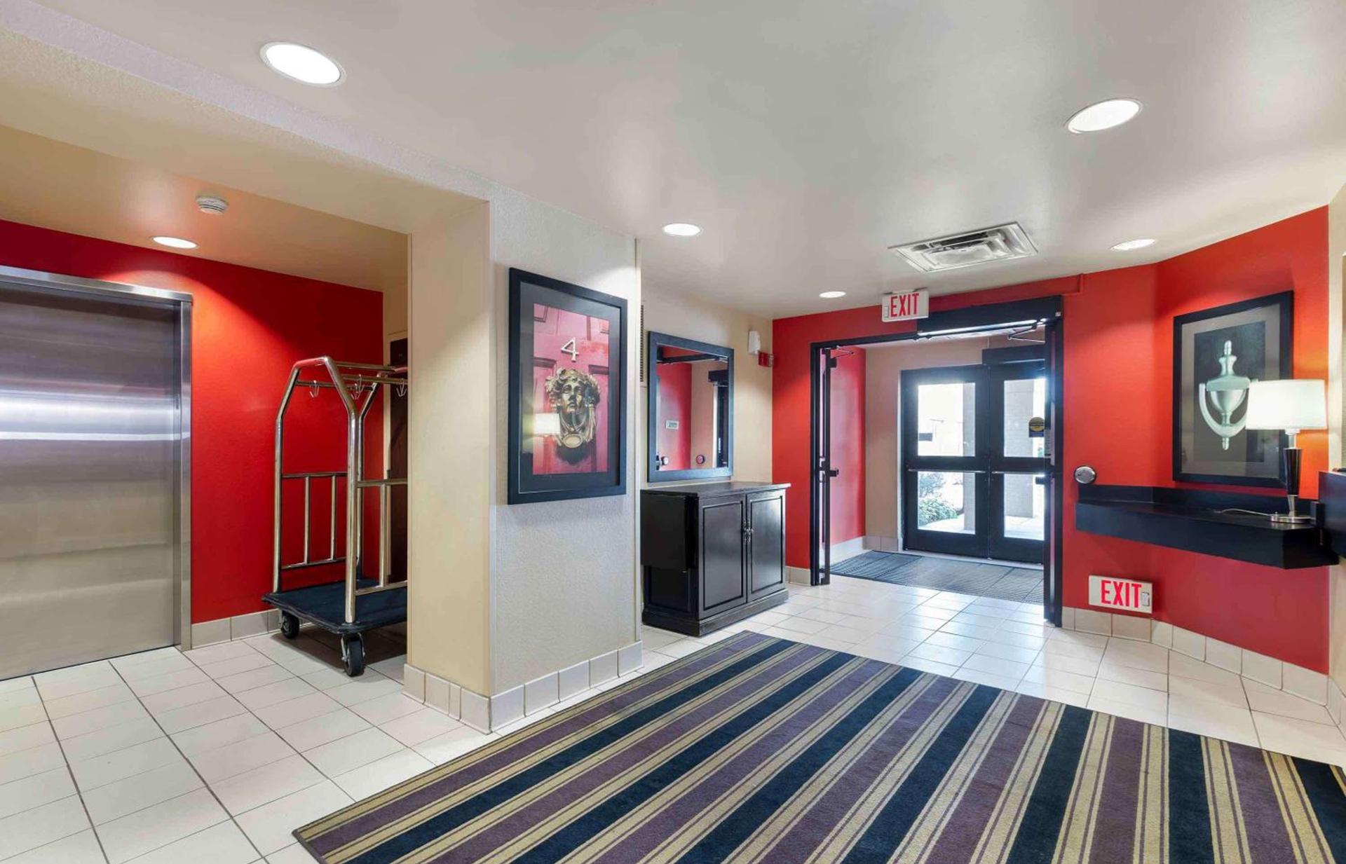 Extended Stay America Select Suites - Des Moines - Urbandale photo 7