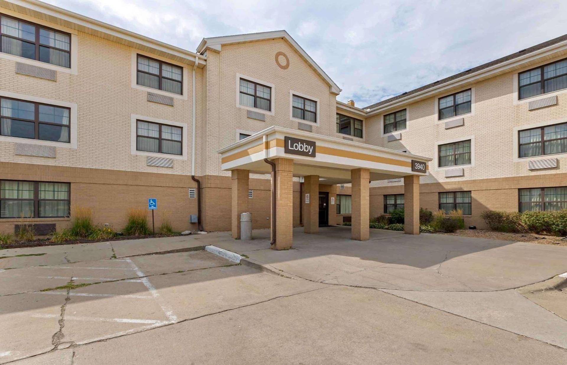 Extended Stay America Select Suites - Des Moines - Urbandale photo 2