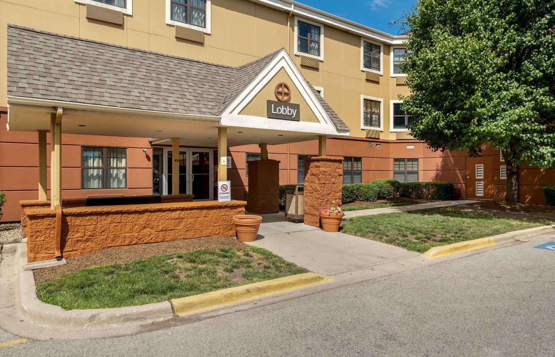 Extended Stay America Suites - Chicago - Gurnee photo 2