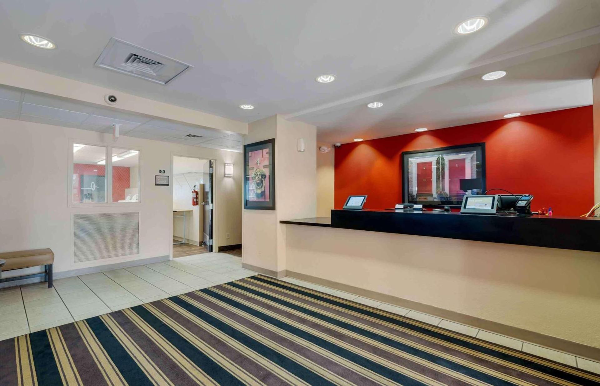 Extended Stay America Suites - Chicago - Gurnee photo 5
