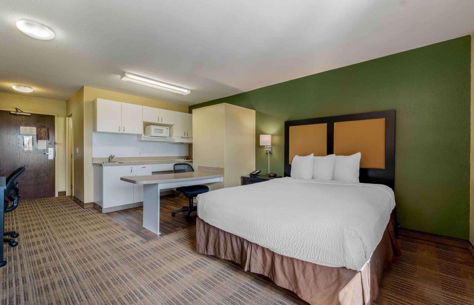 Extended Stay America Suites - Chicago - Gurnee photo 10
