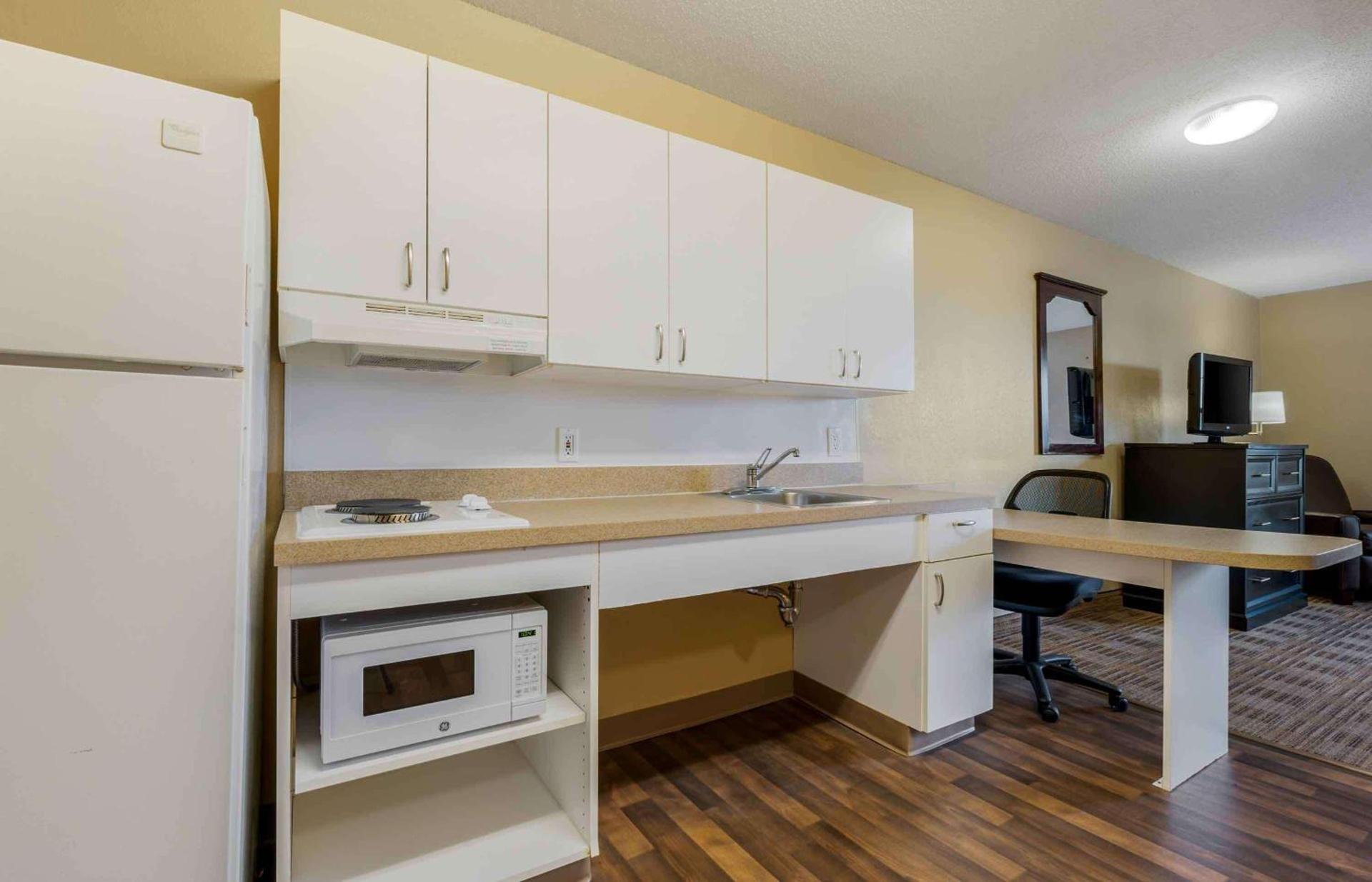 Extended Stay America Suites - Chicago - Gurnee photo 18