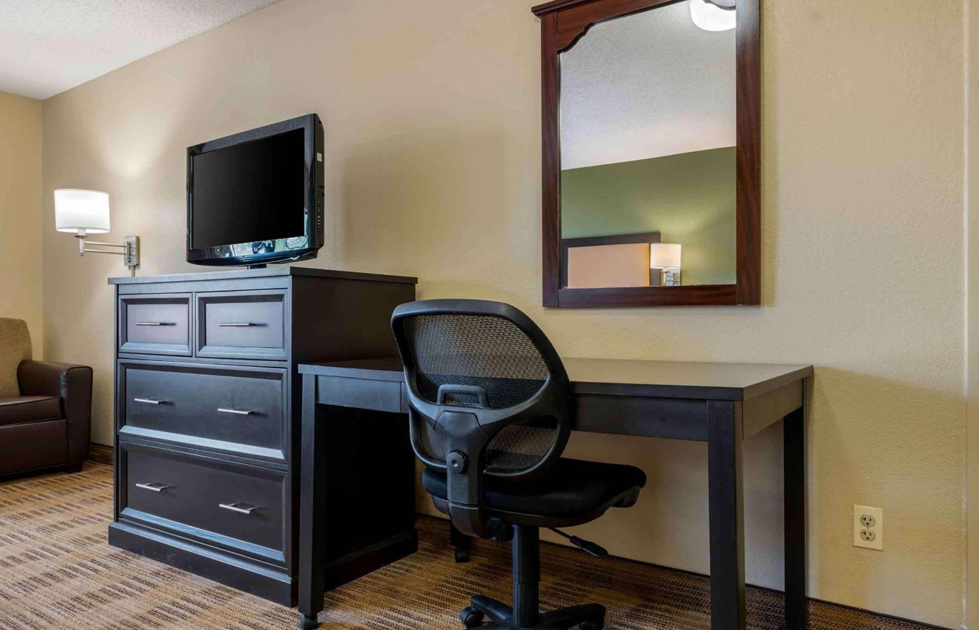 Extended Stay America Suites - Chicago - Gurnee photo 22