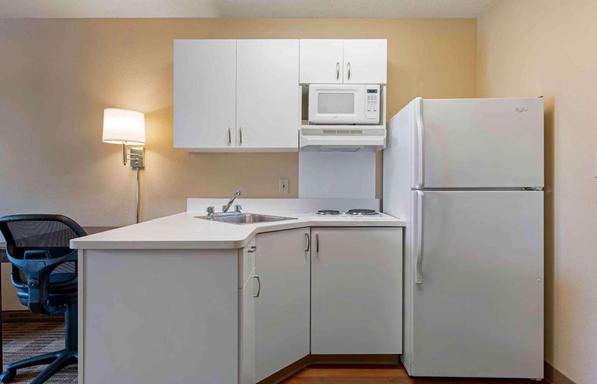 Extended Stay America Select Suites - Chicago - Hanover Park photo 10
