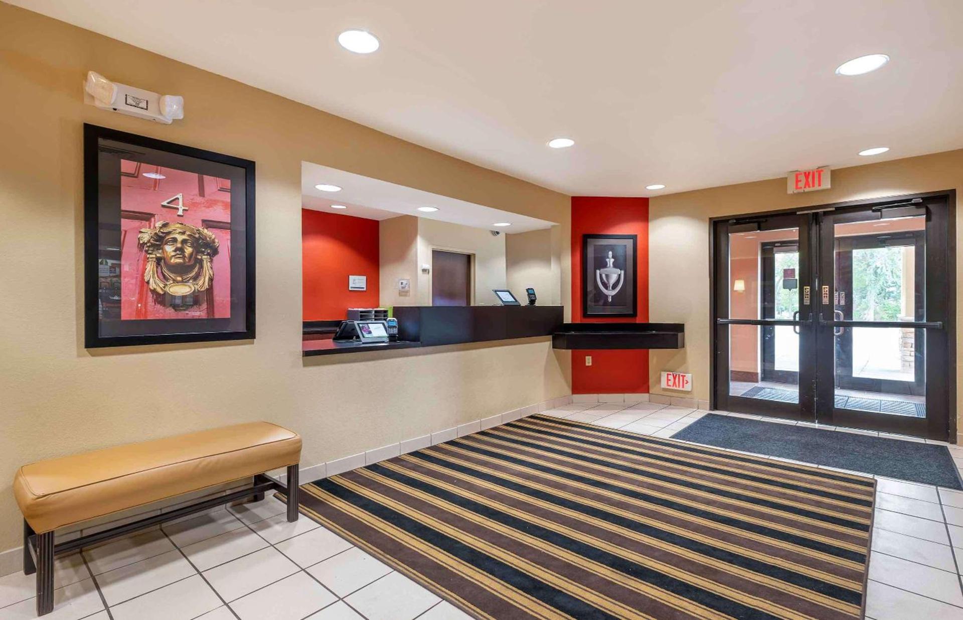 Extended Stay America Suites - Bloomington - Normal photo 8