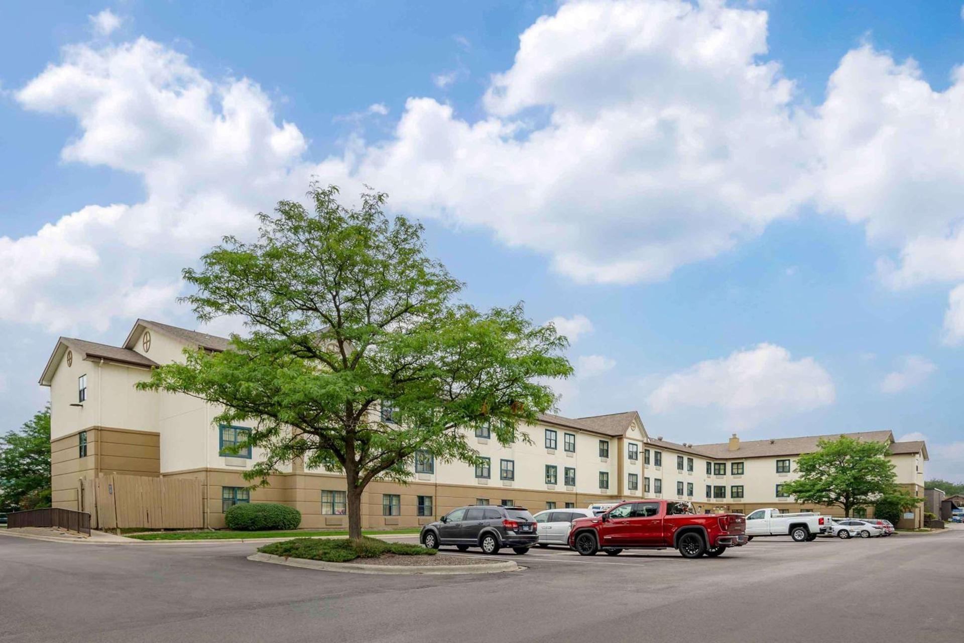 Extended Stay America Select Suites - Chicago - Naperville - West photo 2