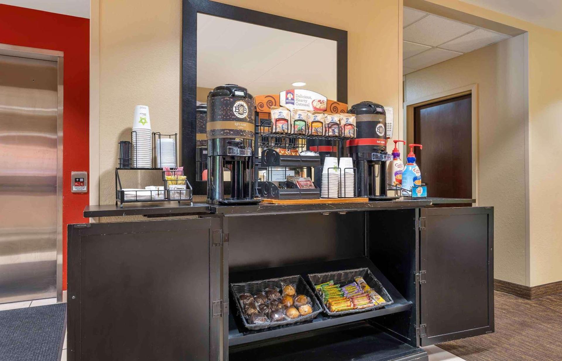 Extended Stay America Suites - Bloomington - Normal photo 10
