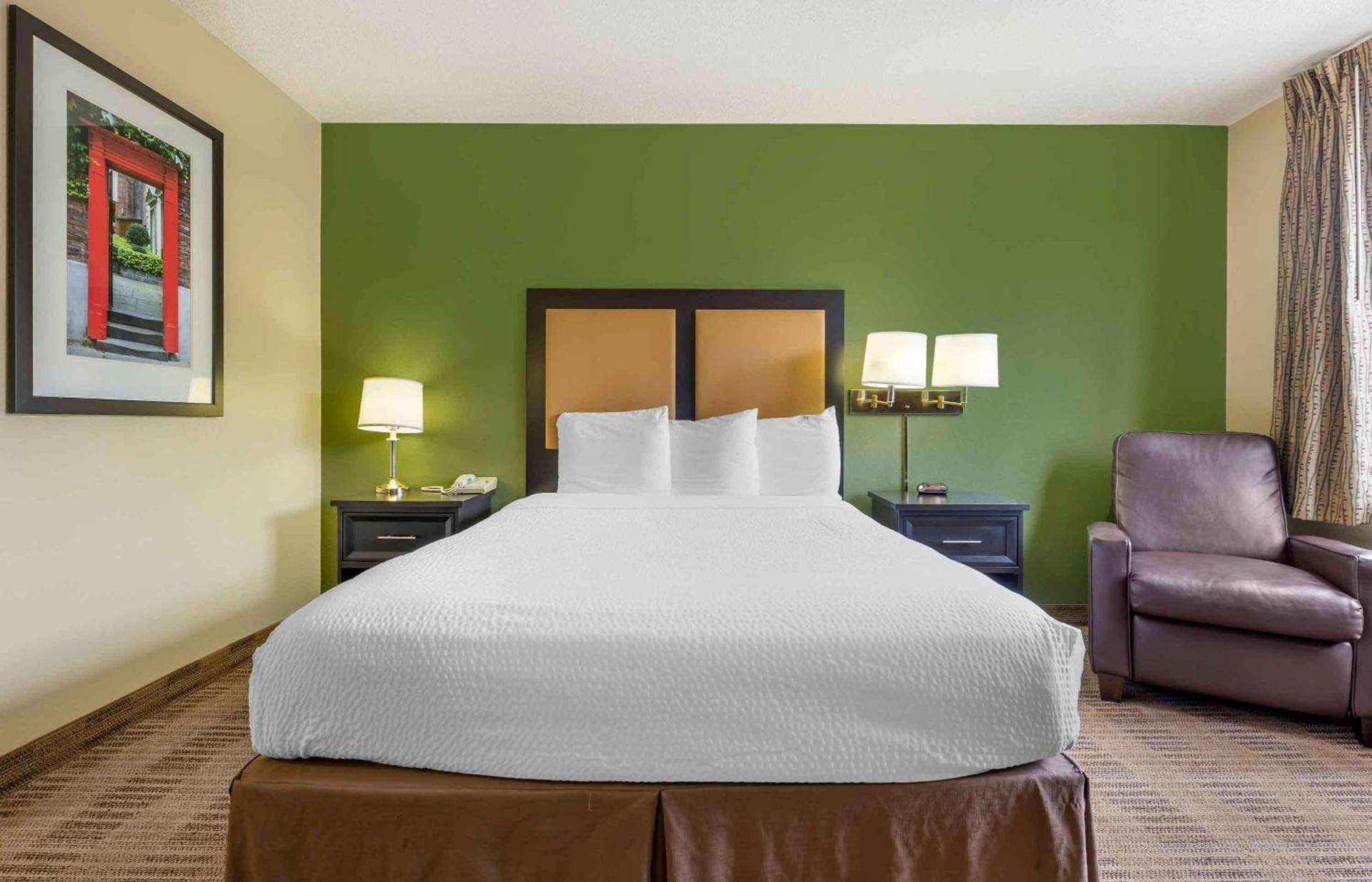 Extended Stay America Suites - Bloomington - Normal photo 11